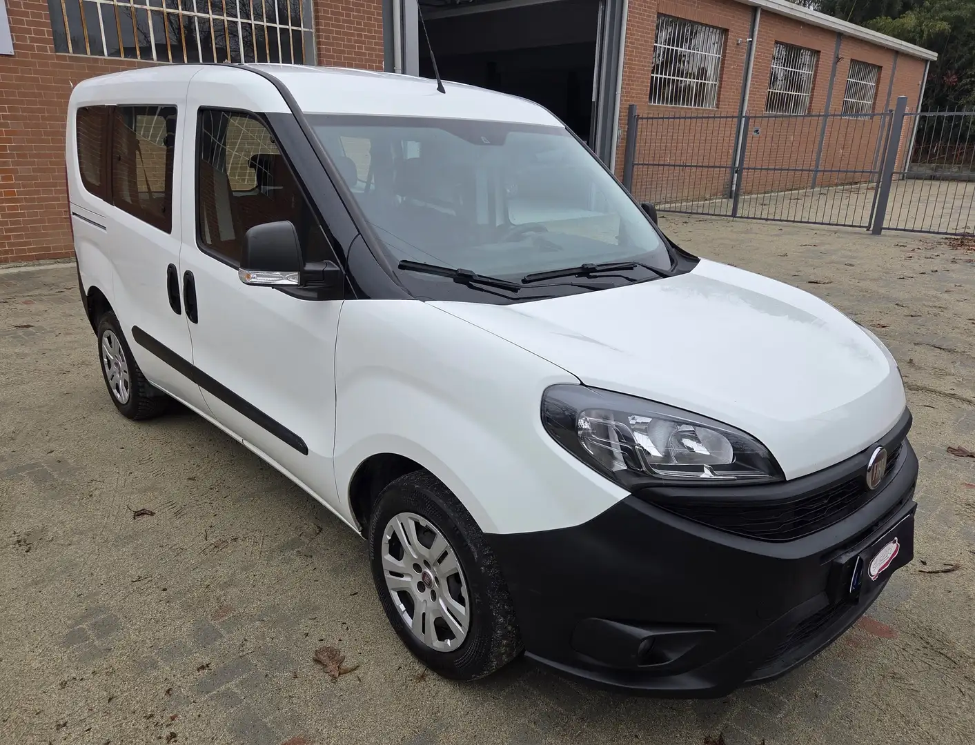 Fiat Doblo 1.3 mjt 16v Easy 95cv 5 POSTI - UNICO PROPRIETARIO Blanco - 2
