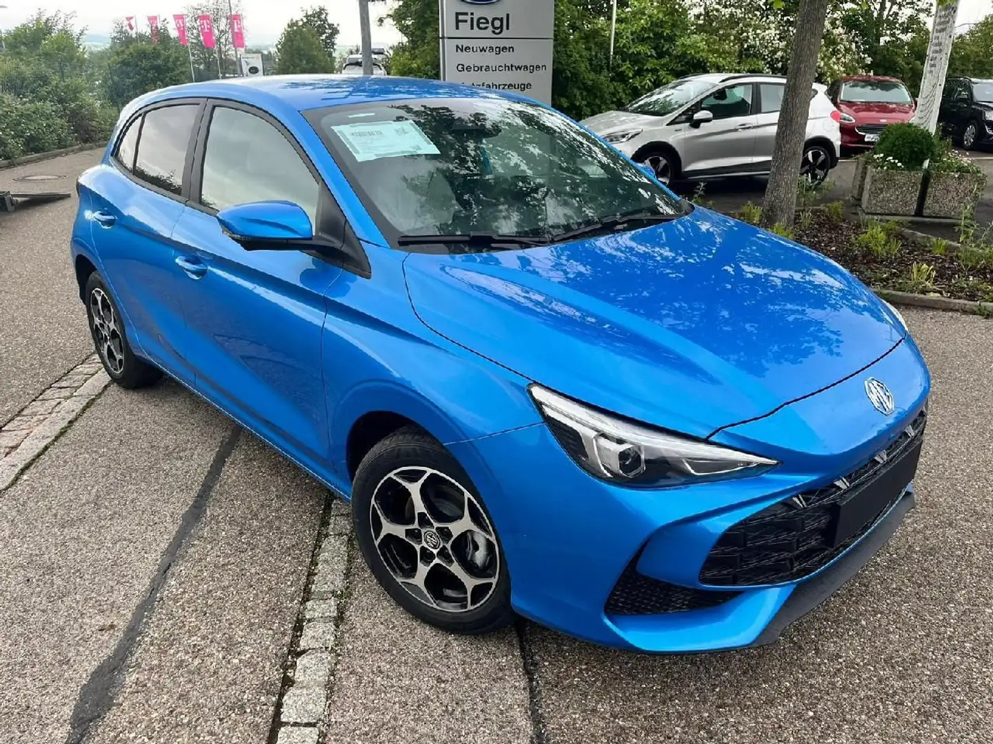 MG MG3 3 1.5 T 85 kW Comfort Blau - 1