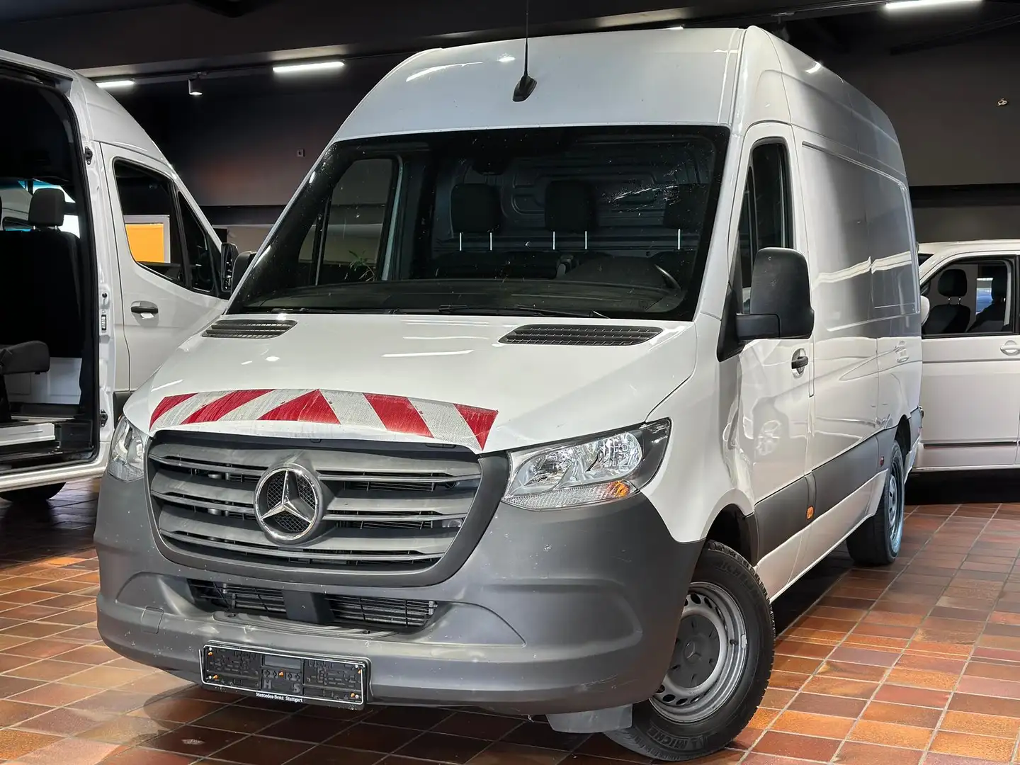 Mercedes-Benz SPRINTER 319 V6 7G L2H2 AC STANDHEIZUNG AHK-3,5T Blanc - 1