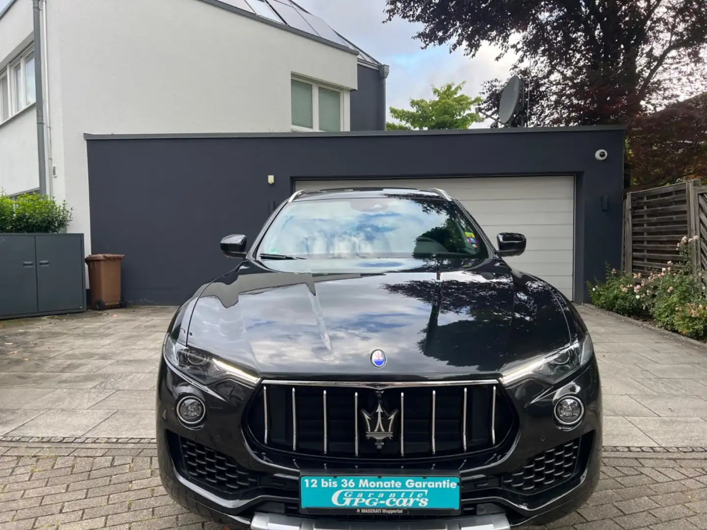 Maserati Levante S*TÜV NEU*1 HAND*DEUTSCHES AUTO*CARBON* Noir - 2