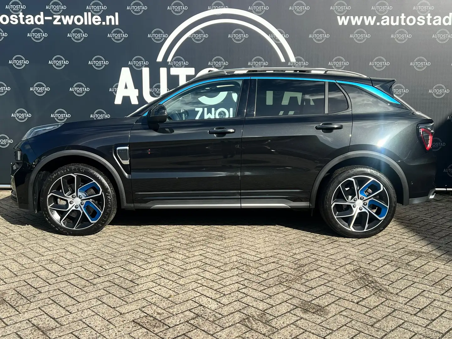 Lynk & Co 01 1.5 (MARGE) NL-Auto/2e Eigenaar/NAP/APK/Navi/Pano/ Schwarz - 2