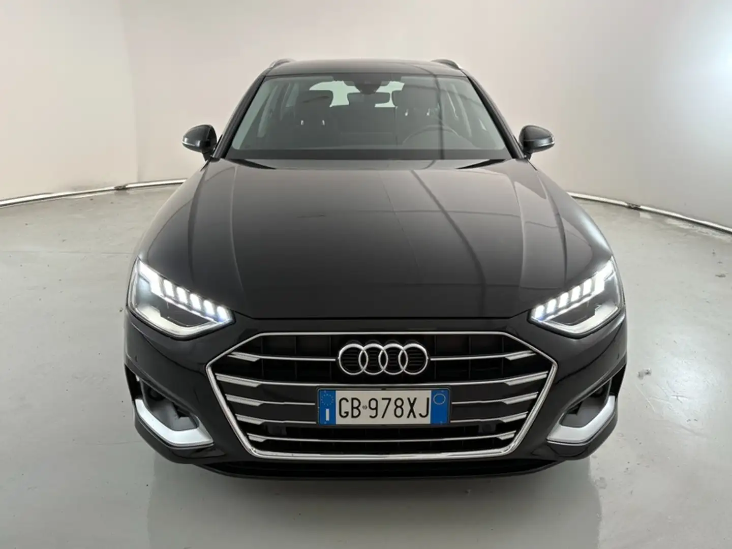 Audi A4 Avant 35 2.0 tdi mhev Business Advanced 163cv s-tr Nero - 2
