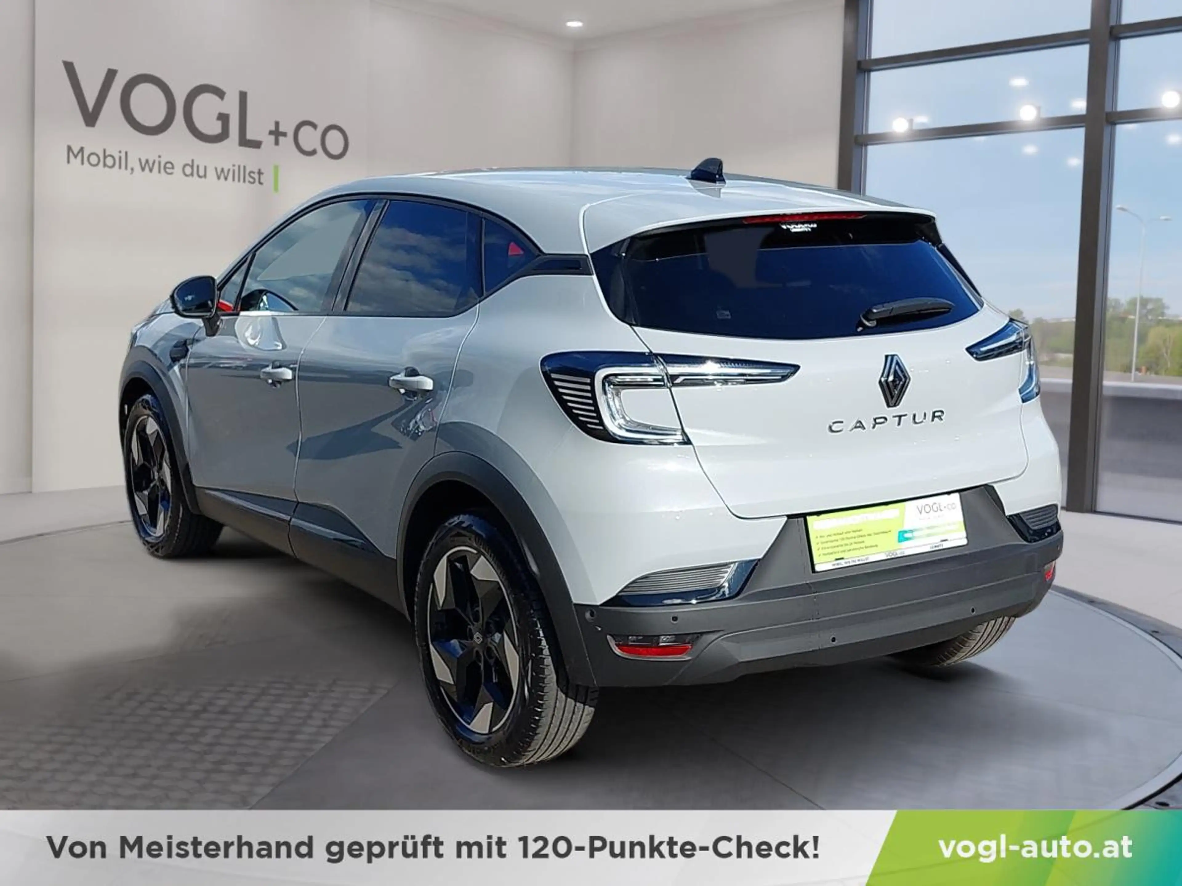 Renault Captur Techno TCe 115 (MY25) — photo 3