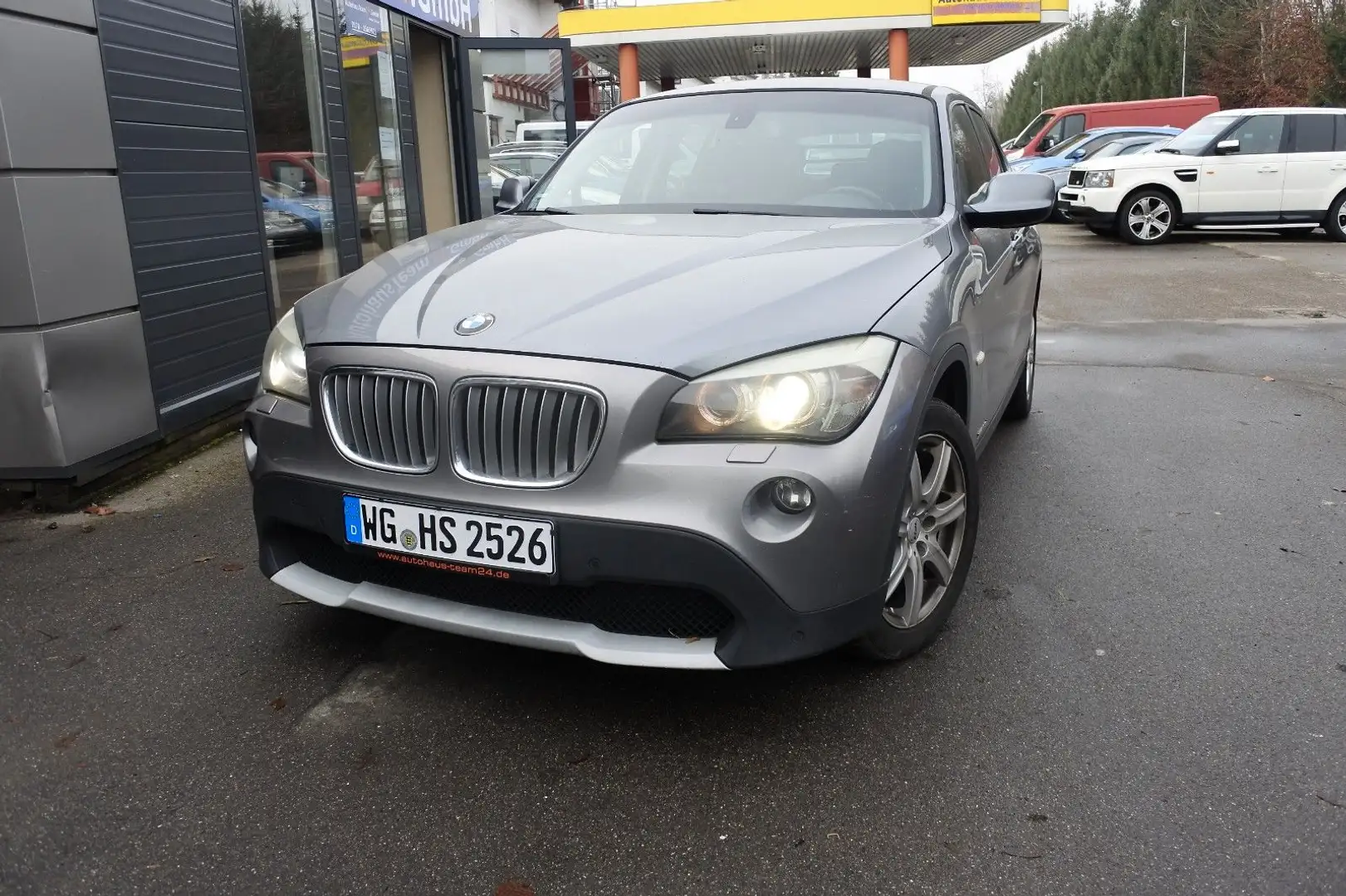 BMW X1 23 d xDrive/Automatik Grijs - 1