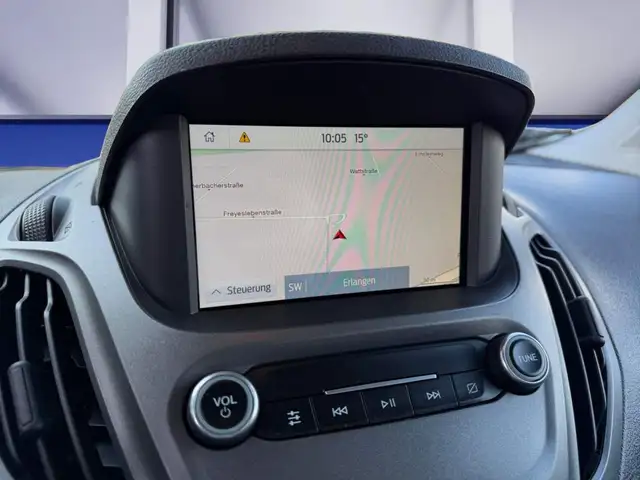 Ford Transit Courier view 14