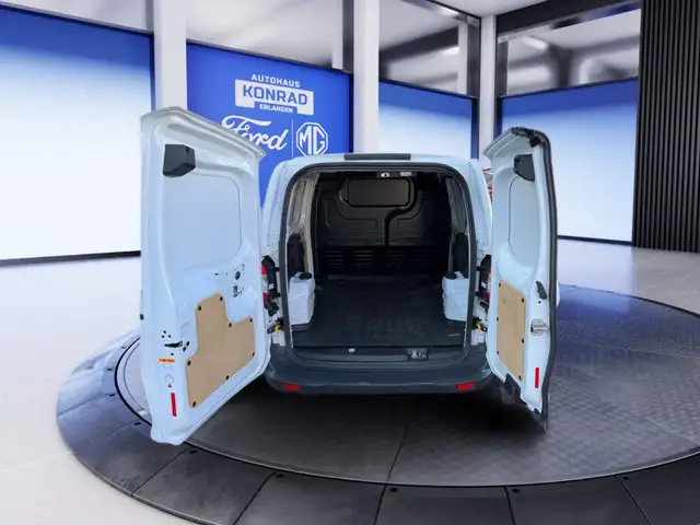 Ford Transit Courier view 7