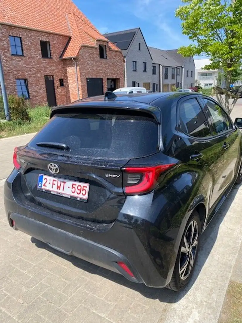 Toyota Yaris Yaris Hybride e-CVT Iconic Noir - 2
