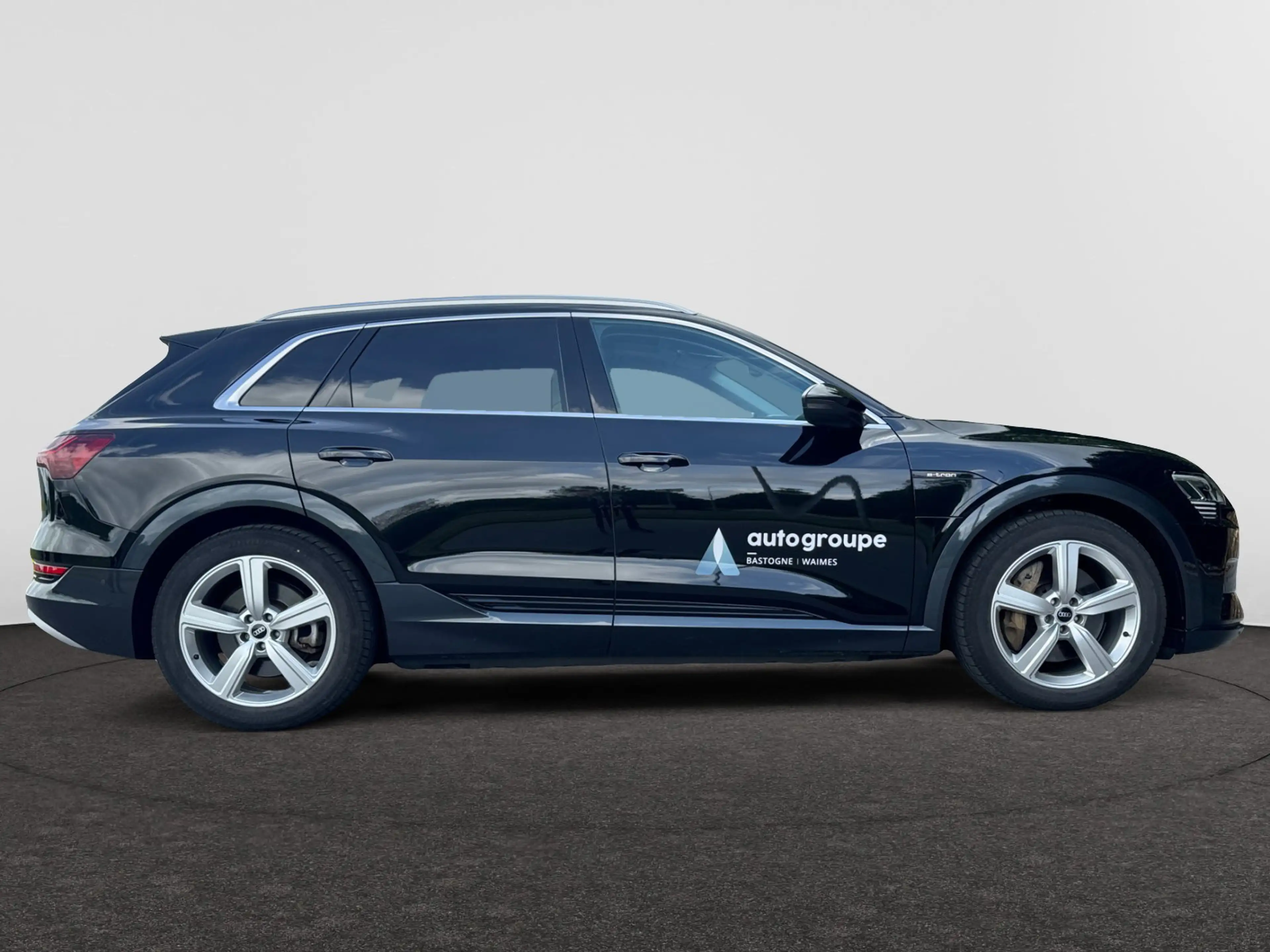 Audi e-tron Advanced 55 quattro 300 kW — photo 6