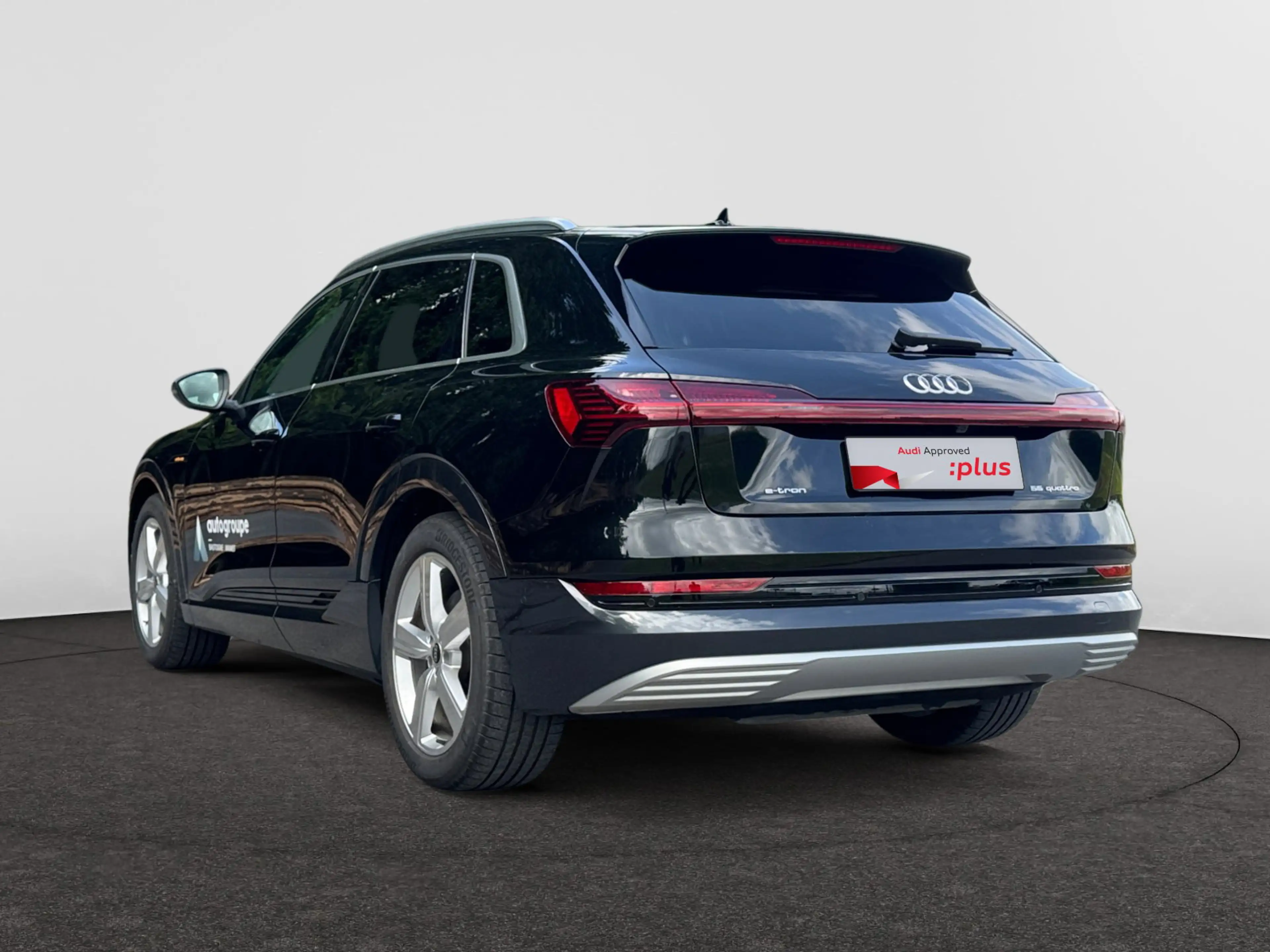 Audi e-tron Advanced 55 quattro 300 kW — photo 3