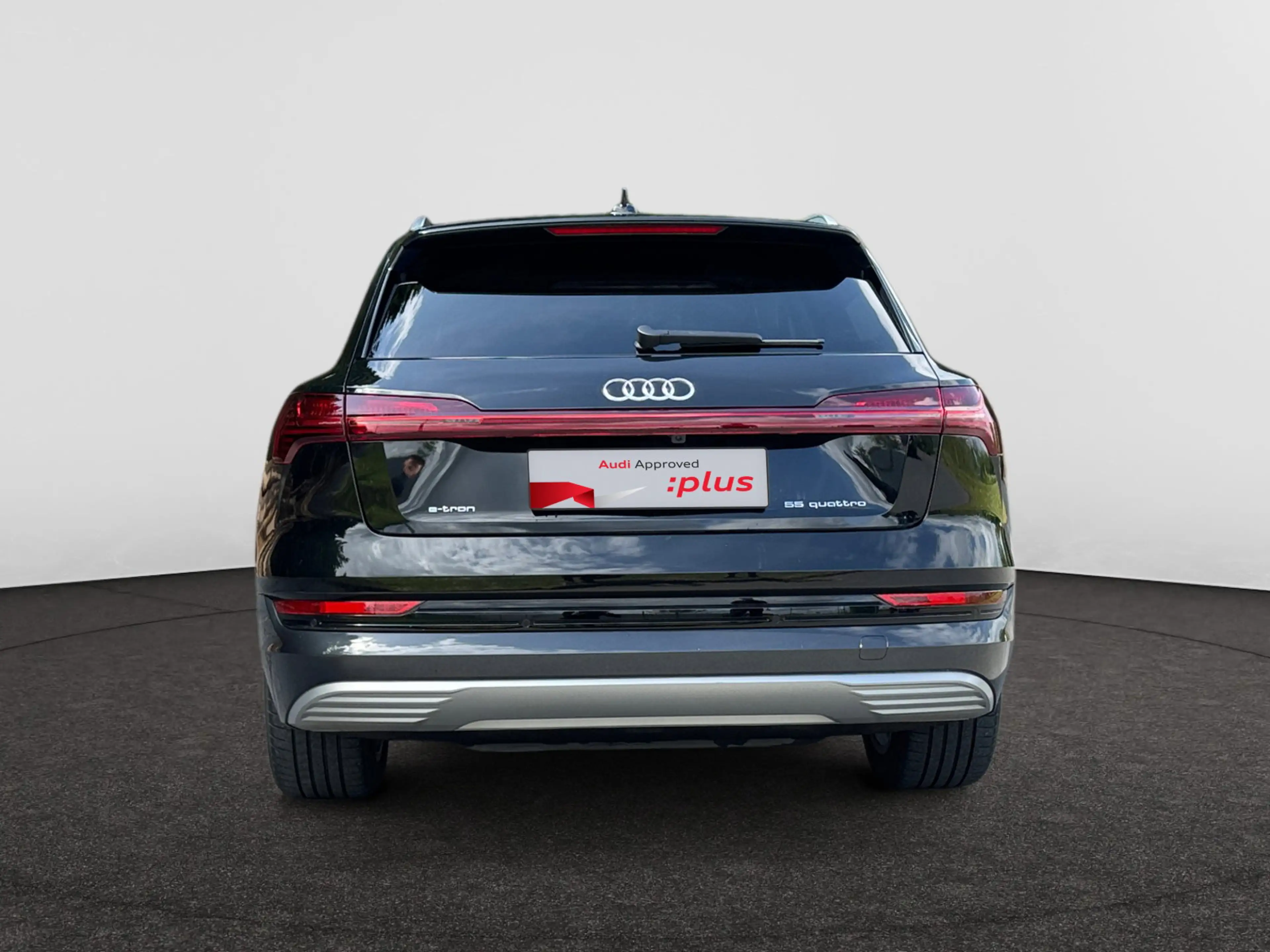 Audi e-tron Advanced 55 quattro 300 kW — photo 4