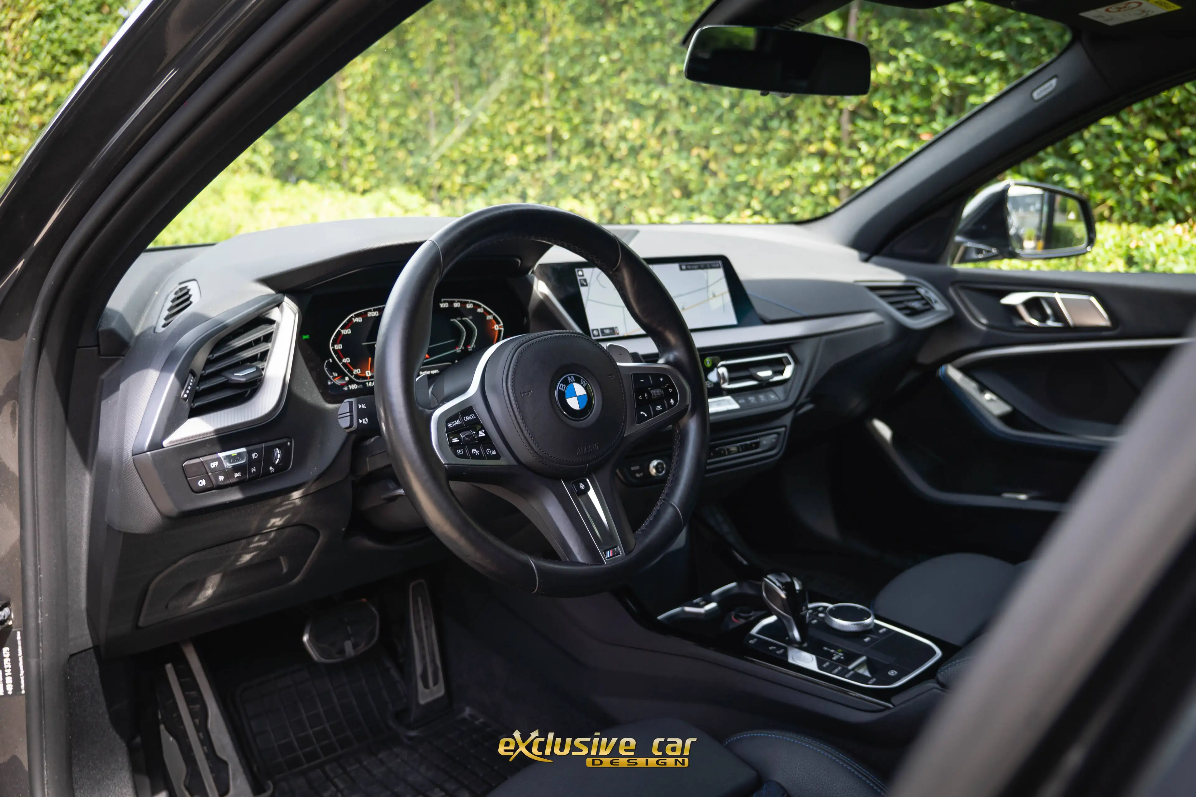 BMW 135 M135i xDrive /19''/HUD/ACC/Stuur- en zetelverwarming/Keyless/Sfeerverlichting/Grootlichtassistent/Camera/ — photo 14