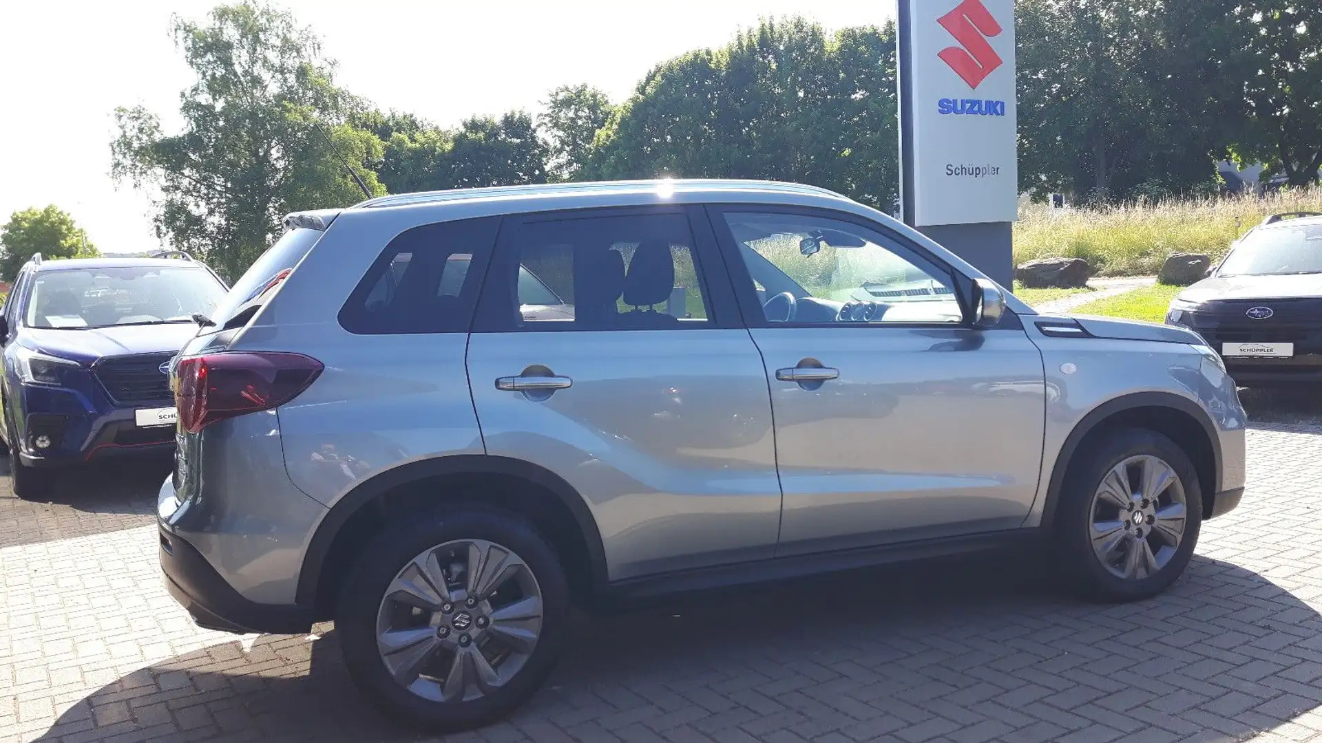 Suzuki Vitara 1.4 Mild-Hybrid Comfort Allgrip AHK abn. Gris - 1