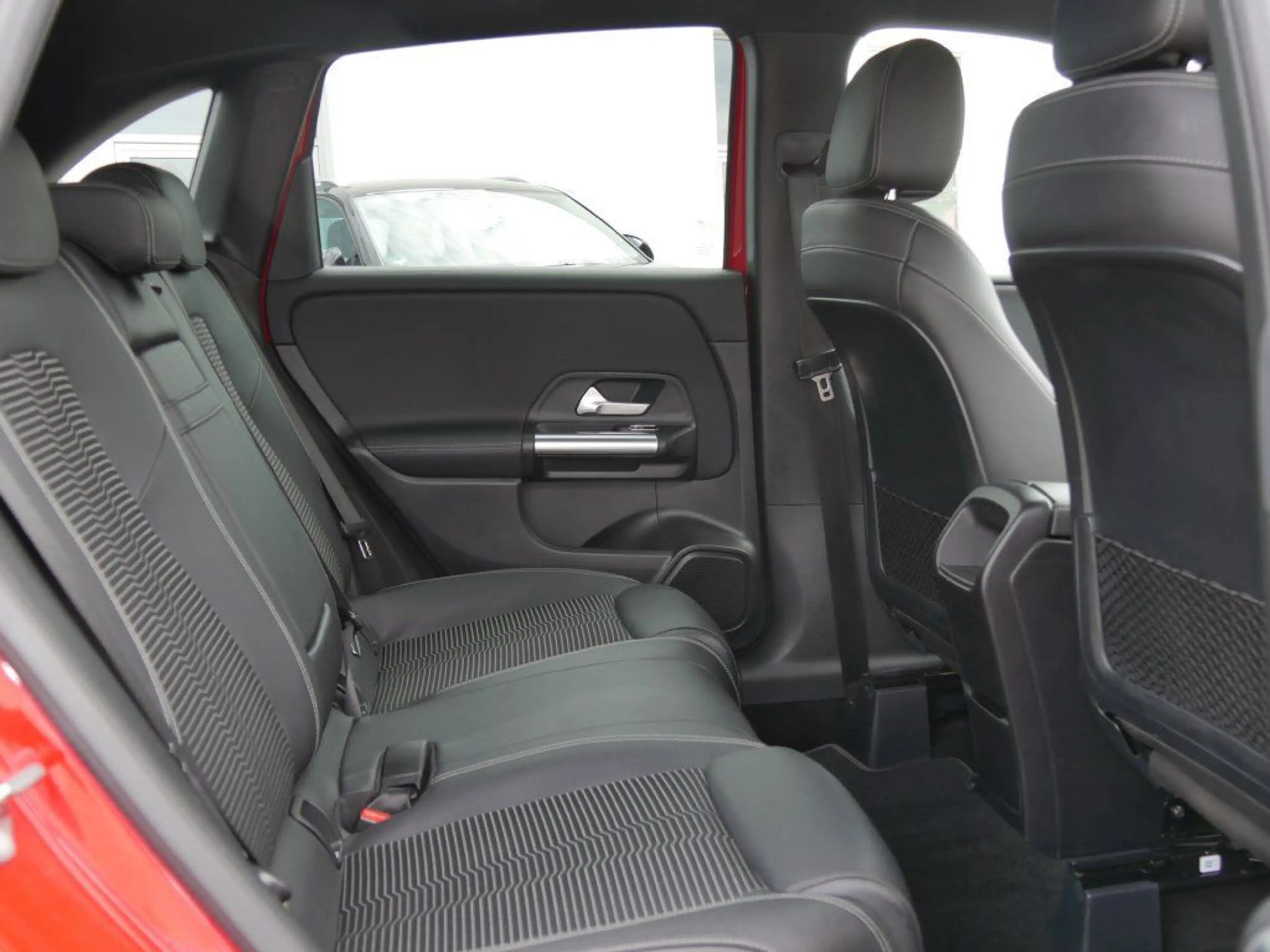 Mercedes-Benz B 220 d 2.0 CDI DSG Progressive Navi AHK LED SHZ — photo 7