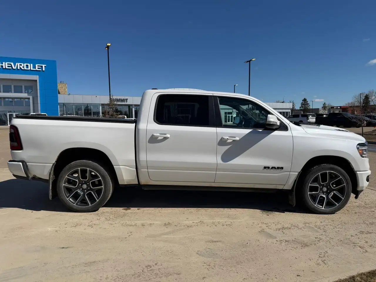 RAM 1500 снимка RAM 1500
