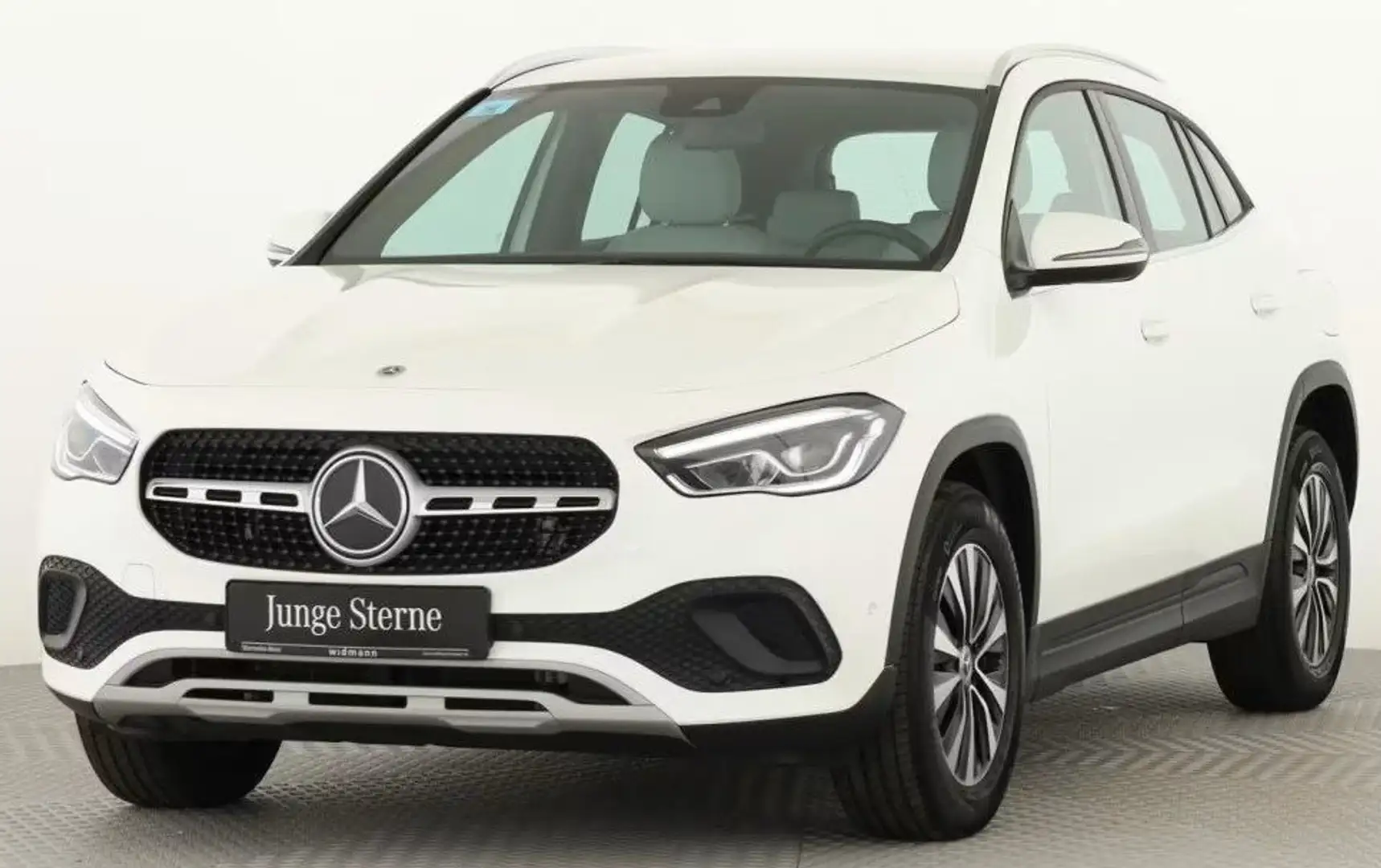 Mercedes-Benz GLA 200 GLA 200 d 4M Executive auto - KAMERA-LED-NAVI Bianco - 2