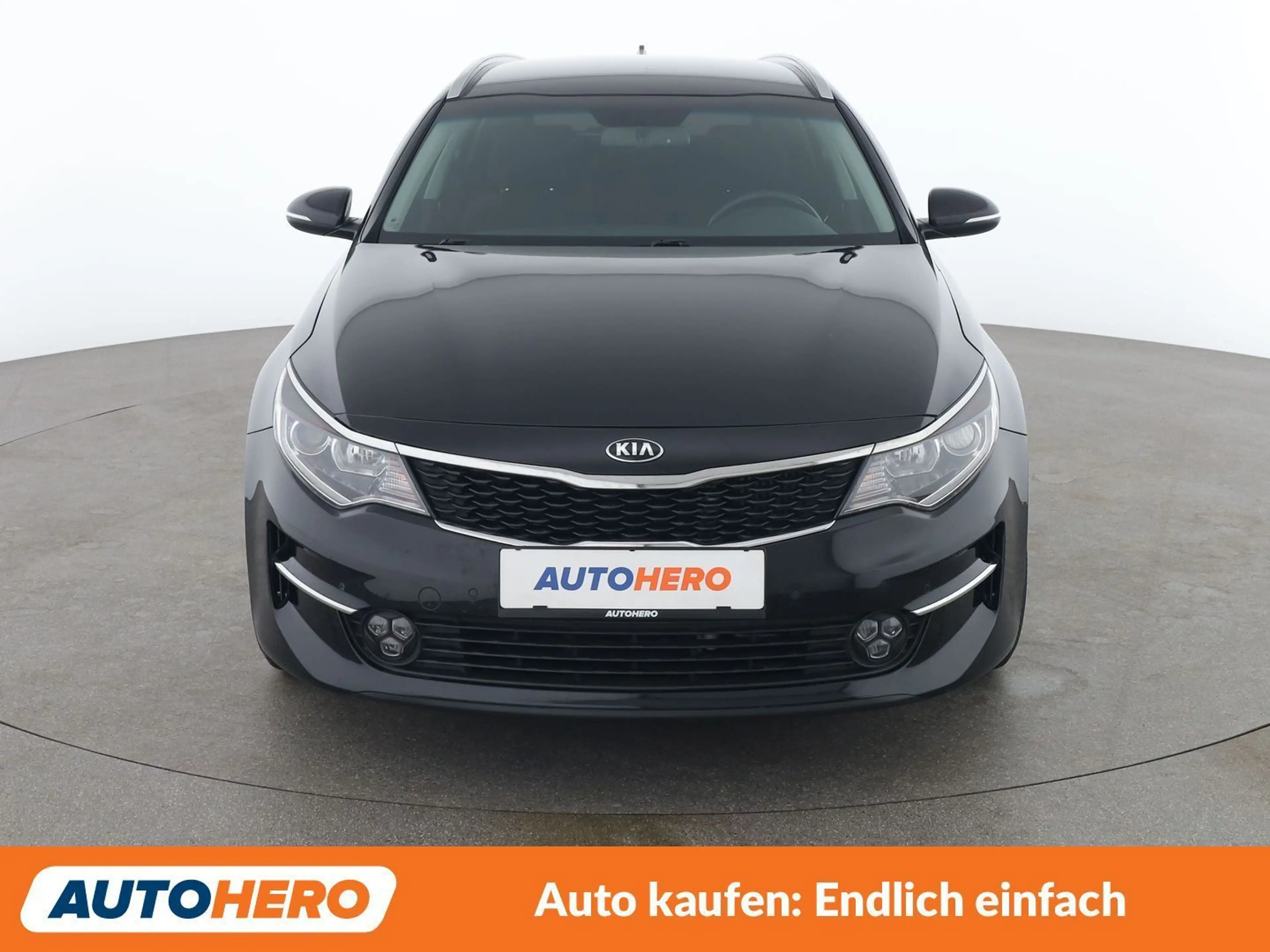 Kia Optima 1.7 CRDi Silber — photo 9