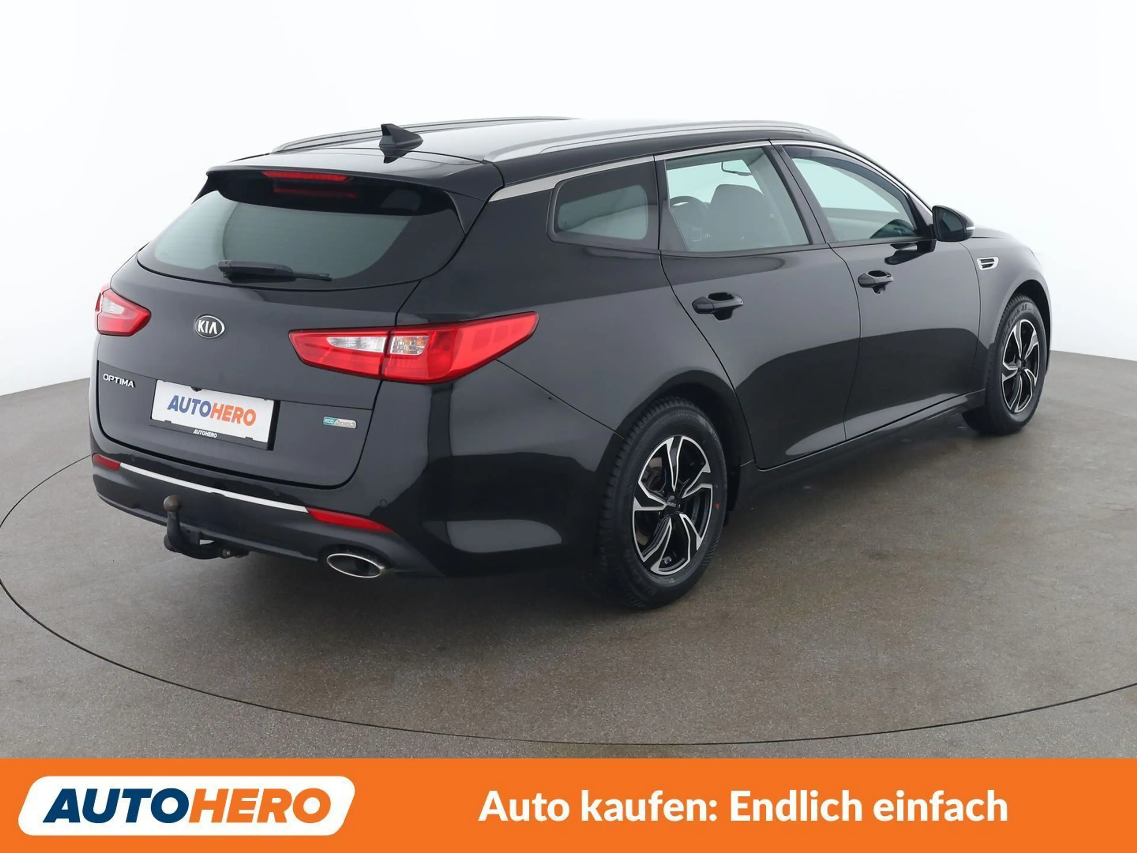 Kia Optima 1.7 CRDi Silber — photo 6