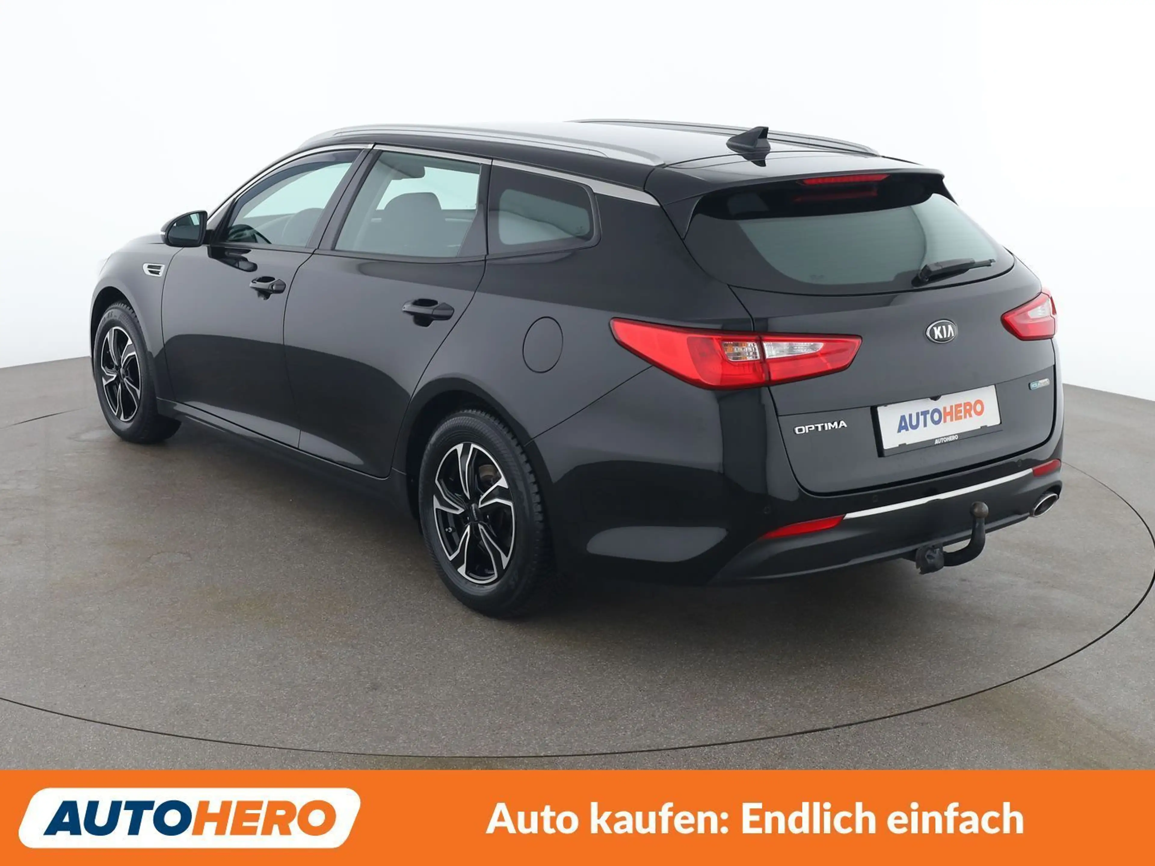 Kia Optima 1.7 CRDi Silber — photo 4
