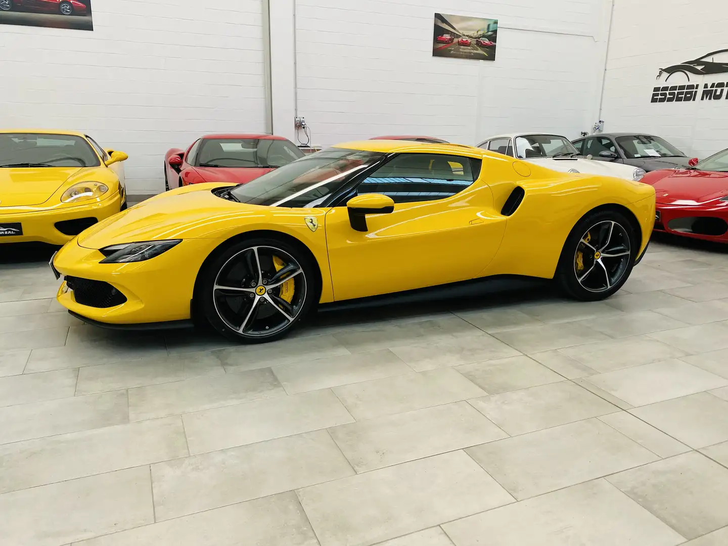 Ferrari 296 GTB GIALLO MODENA IVA ESPOSTA - 1