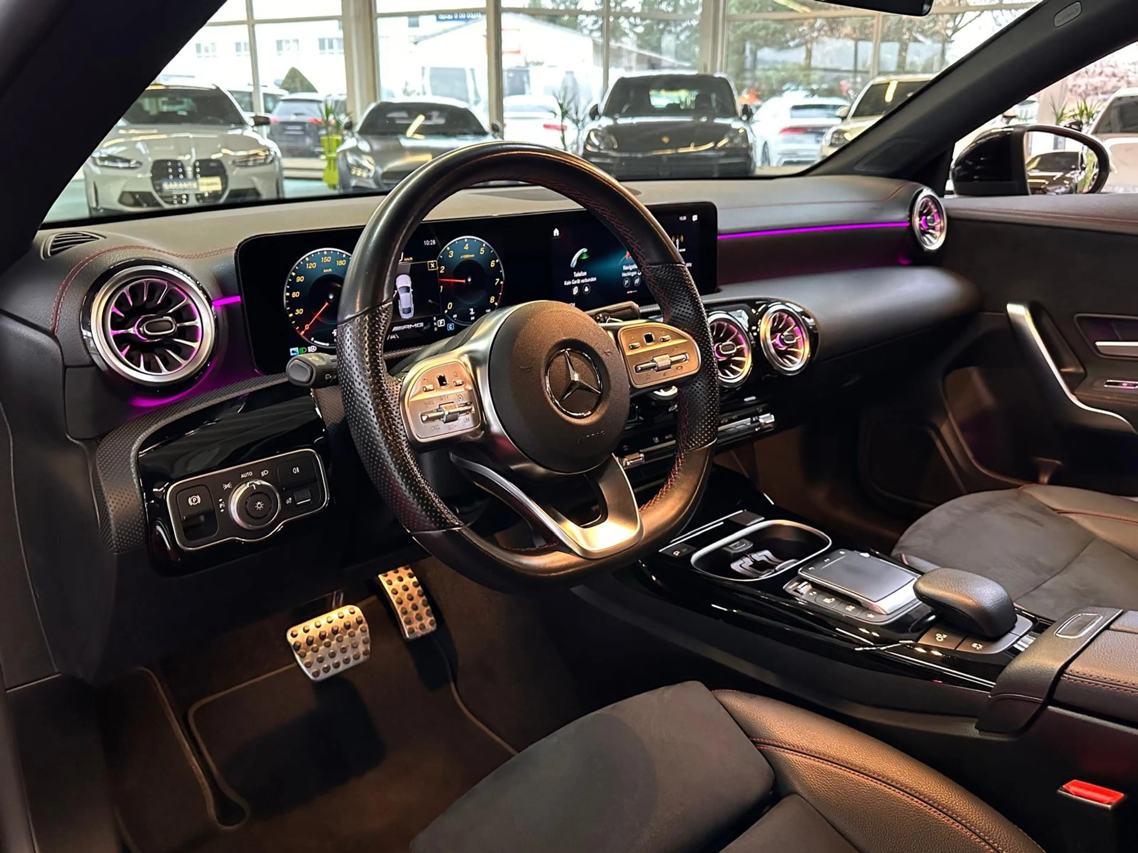 Mercedes-Benz CLA 45 AMG Night-Paket  RFK LED DAB — photo 8