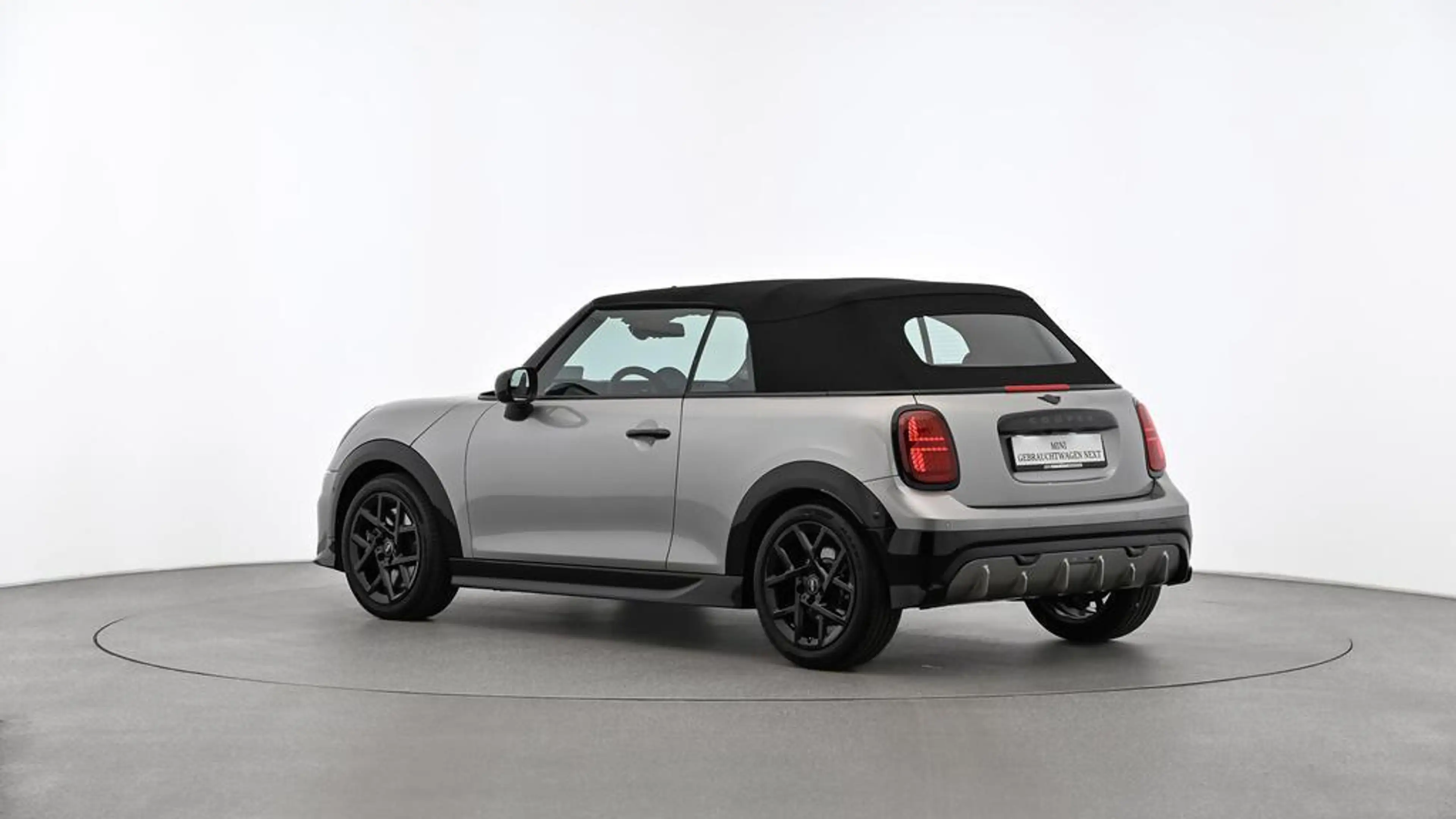 MINI Cooper C Cabrio John Cooper Works Trim — photo 6