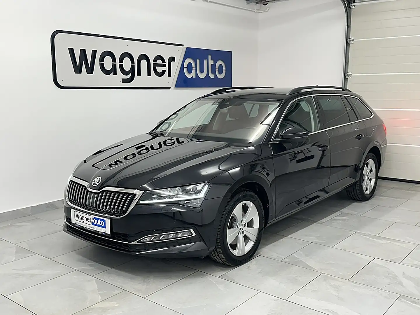 Skoda Superb Kombi 2,0 TDI Style DSG MATRIX LED/ACC/Navi/el.... Schwarz - 2