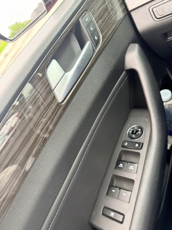Hyundai SONATA снимка Hyundai SONATA