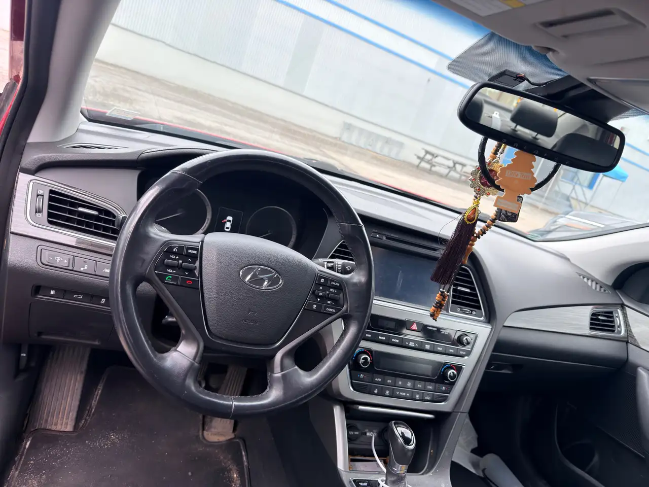 Hyundai SONATA снимка Hyundai SONATA