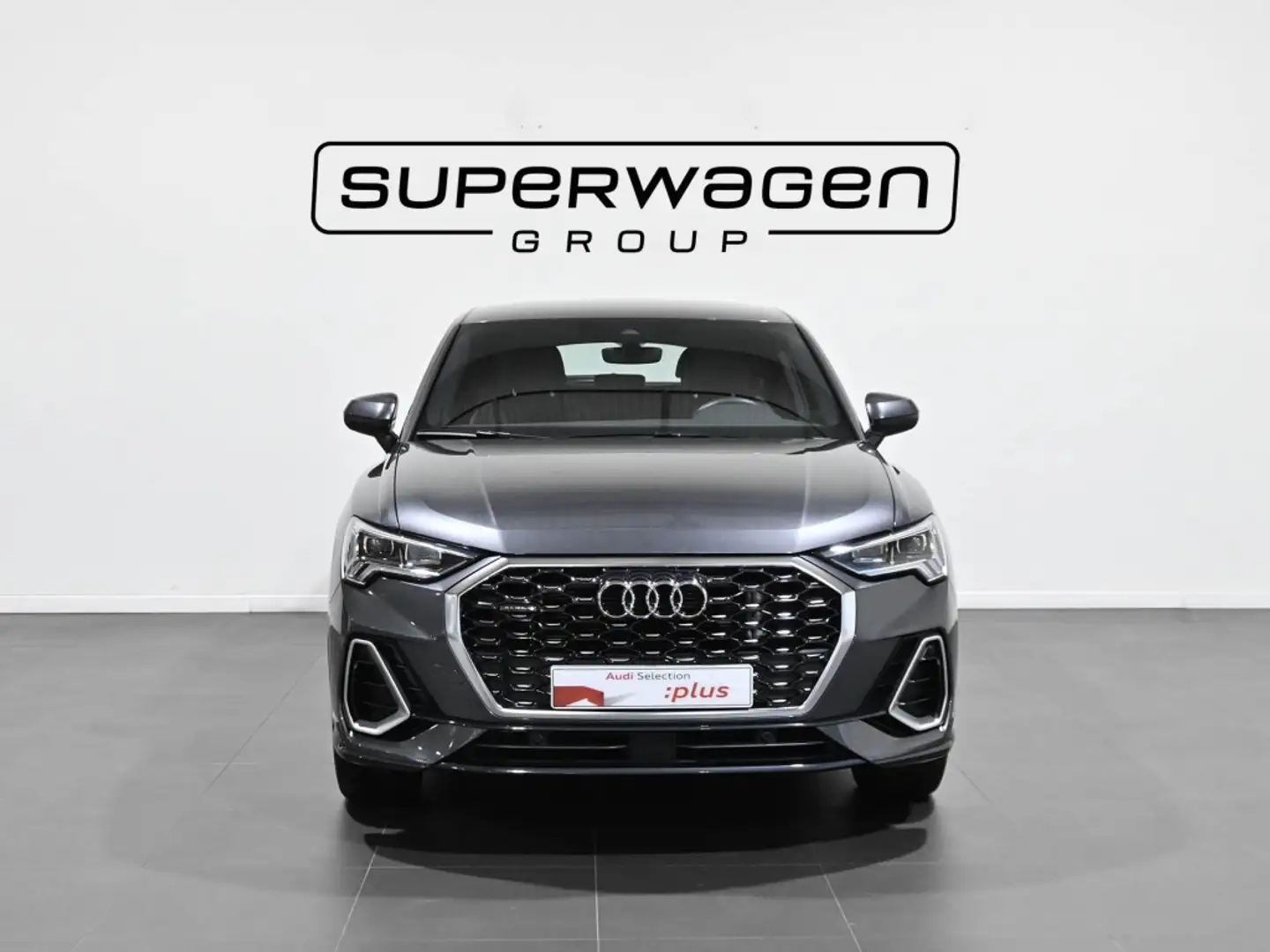 Audi Q3 Sportback 40 TDI S line quattro S tronic 147kW Gris - 2