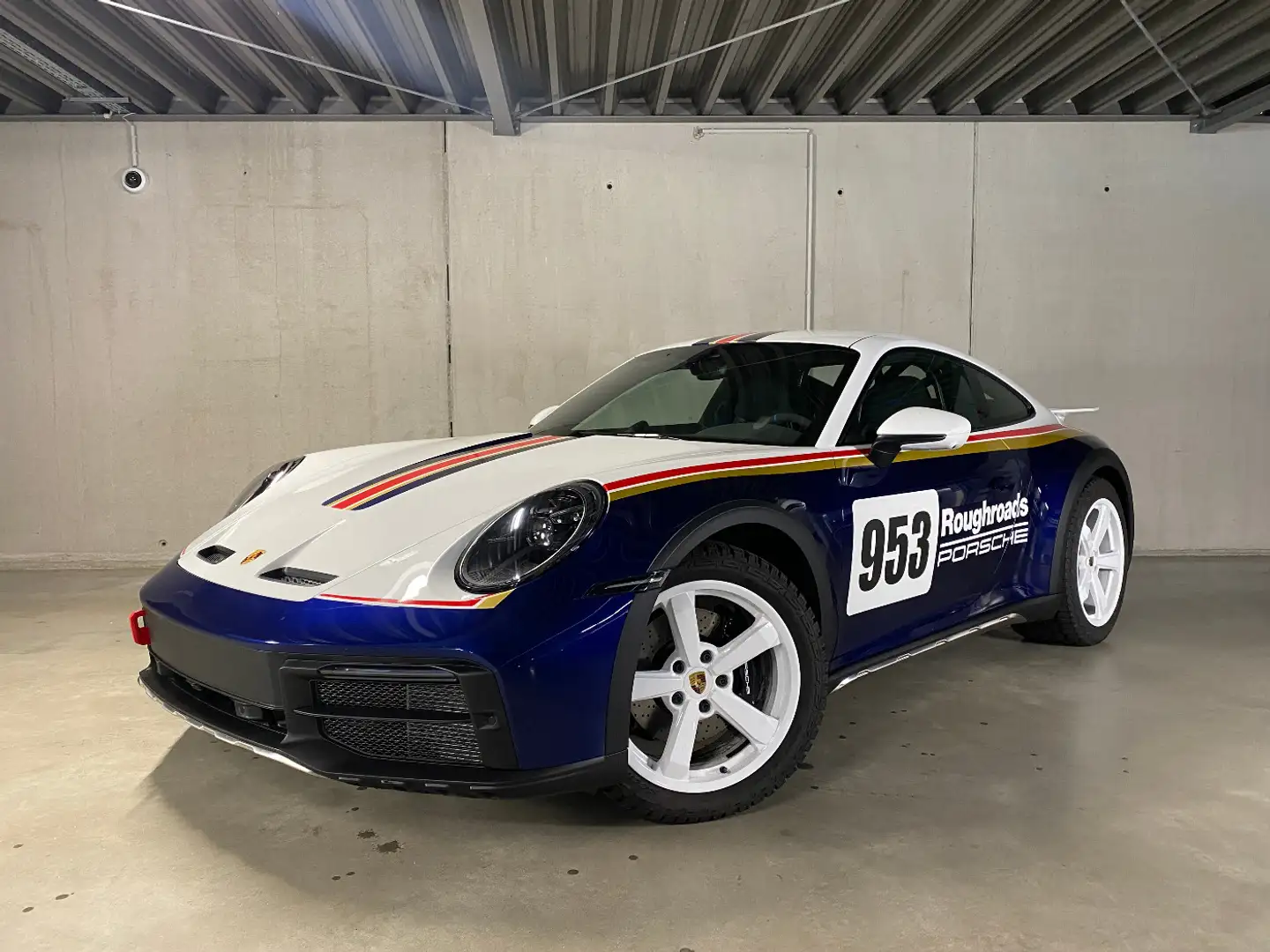 Porsche 992 (911) Dakar | Ralley Design Paket | Bleu - 2