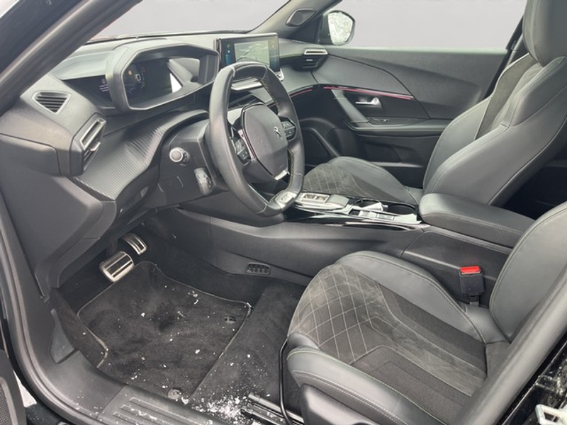 Peugeot e-2008 GT PACK — photo 8