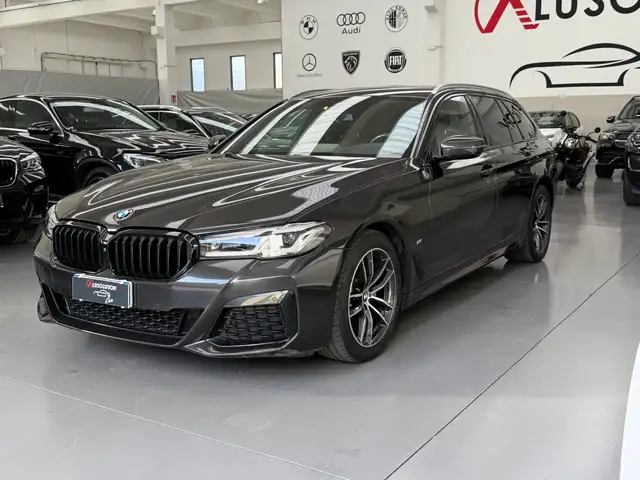 BMW 520 520d 48V Touring Msport