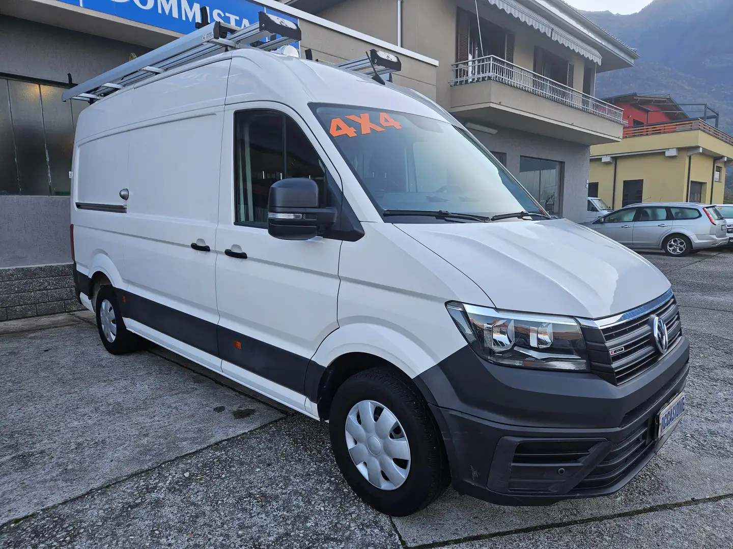 Volkswagen Crafter 35 2.0 TDI 140CV 4MOTION PM TA Bianco - 1