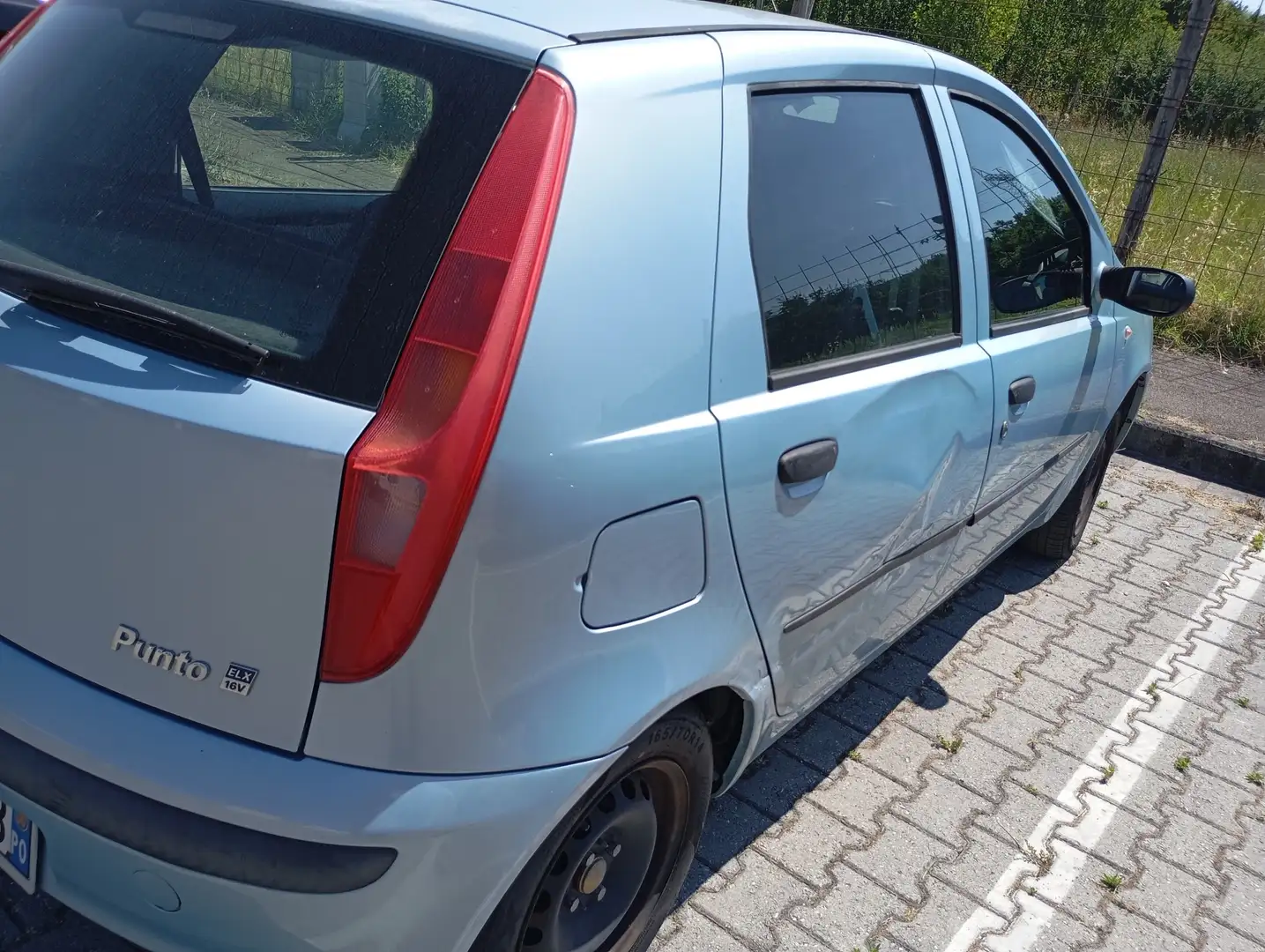 Fiat Punto 5p 1.2 16v ELX - 2