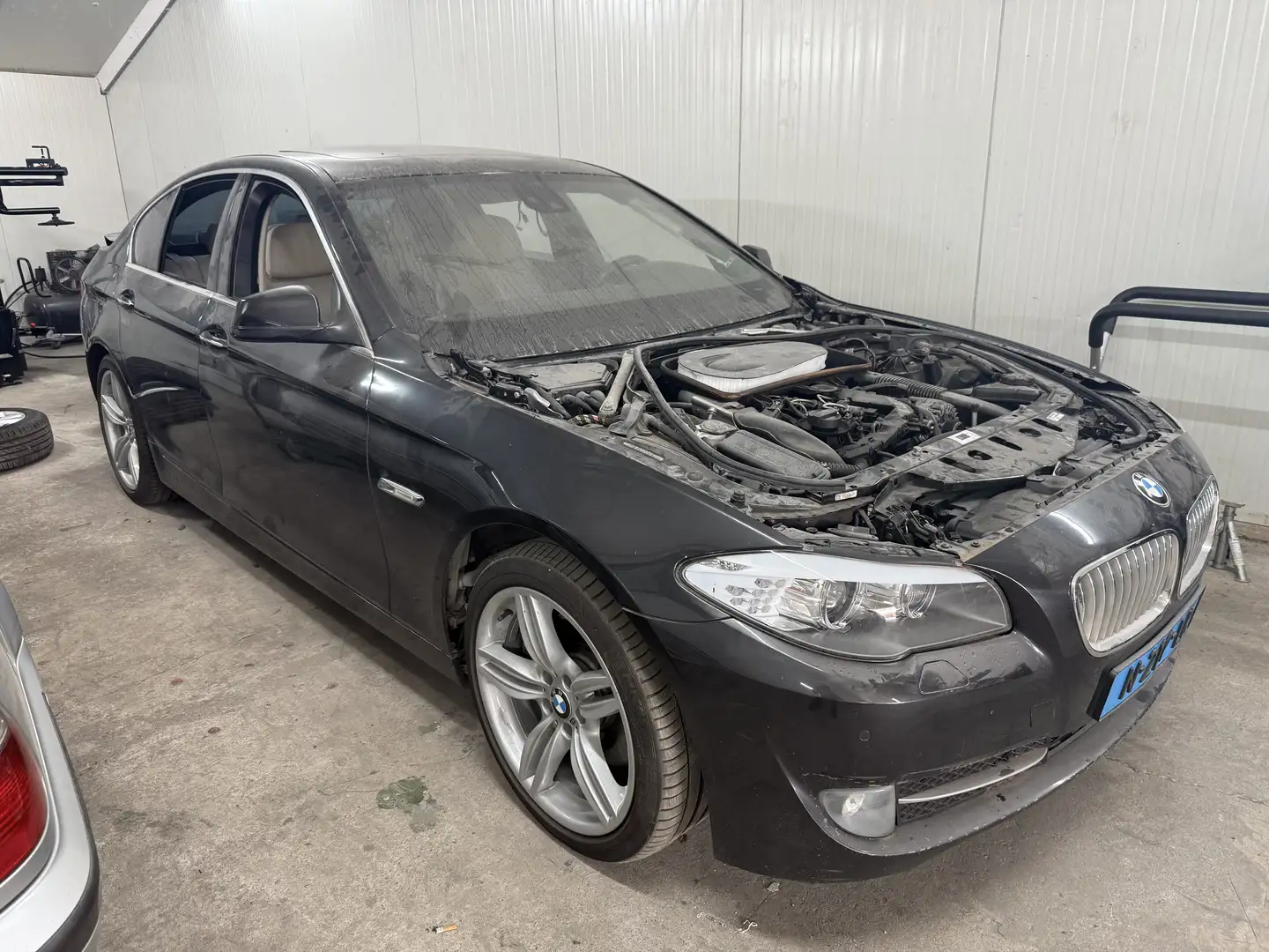 BMW 525 High Executive Gri - 2
