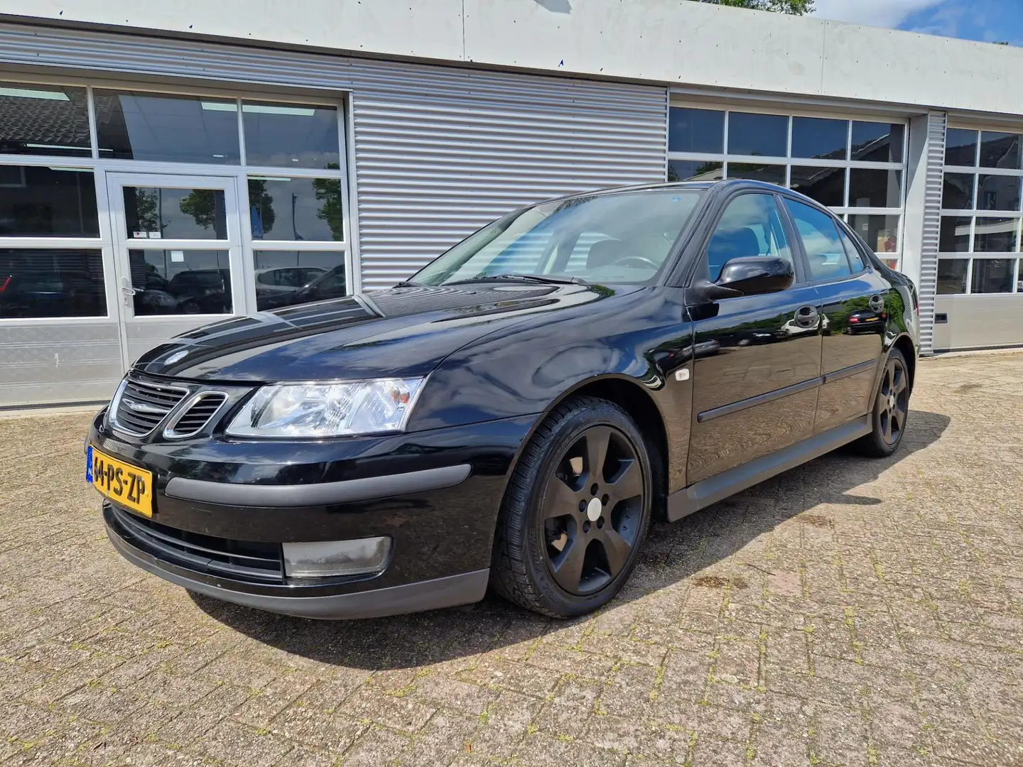 Saab 9-3 Sport Sedan 1.9 TID Intro Pack Zwart - 1
