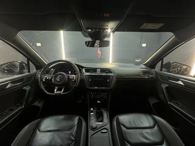 Volkswagen Tiguan Allspace view 4