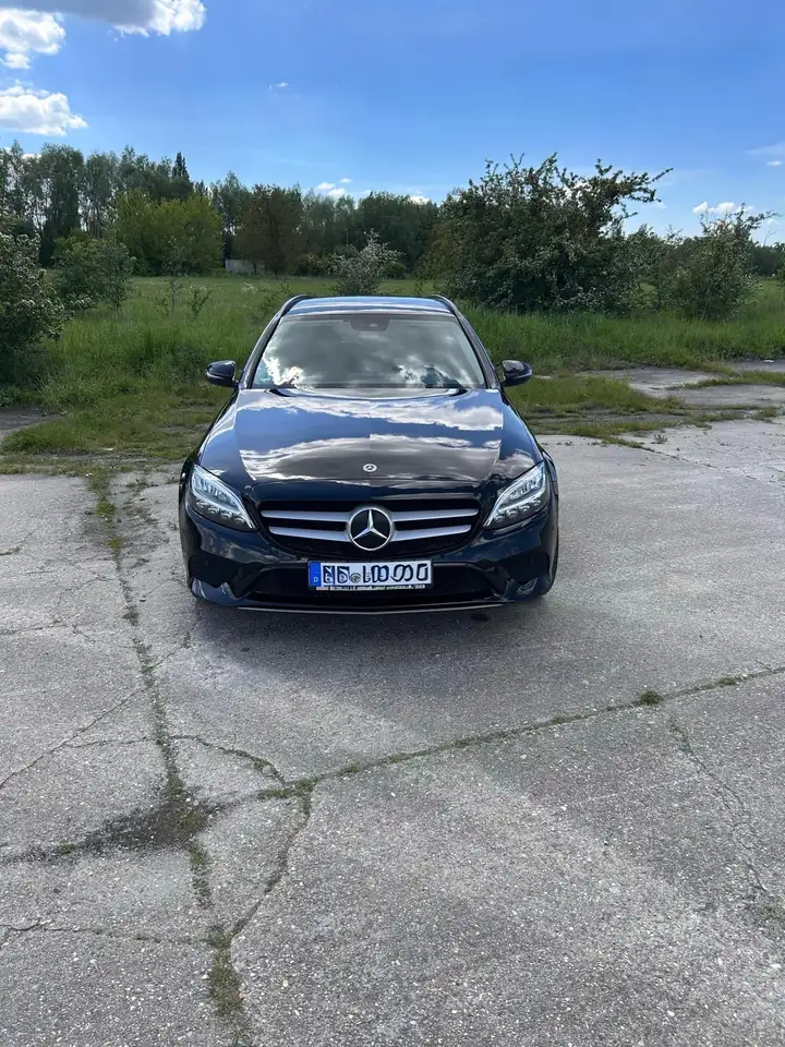 Mercedes-Benz C 220