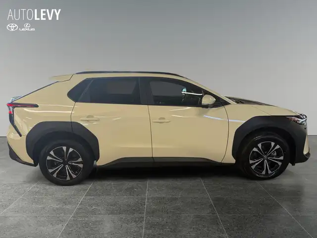 Toyota BZ4X view 7