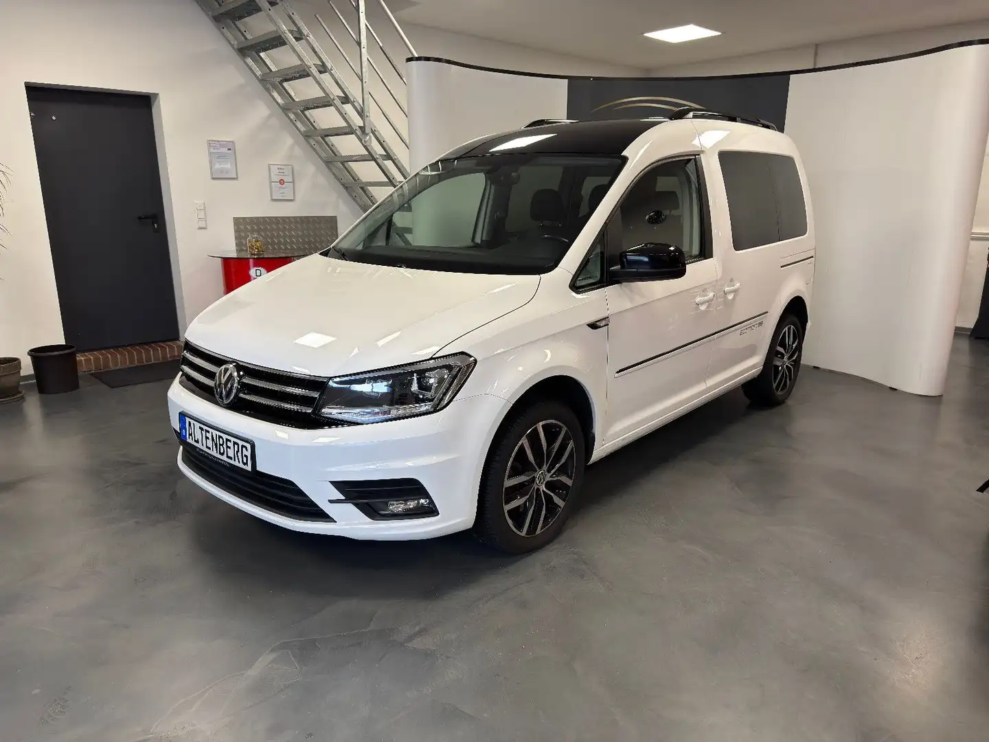 Volkswagen Caddy Edition 35 PDC Bi-Xenon Tempomat Sitzhzg. Weiß - 2