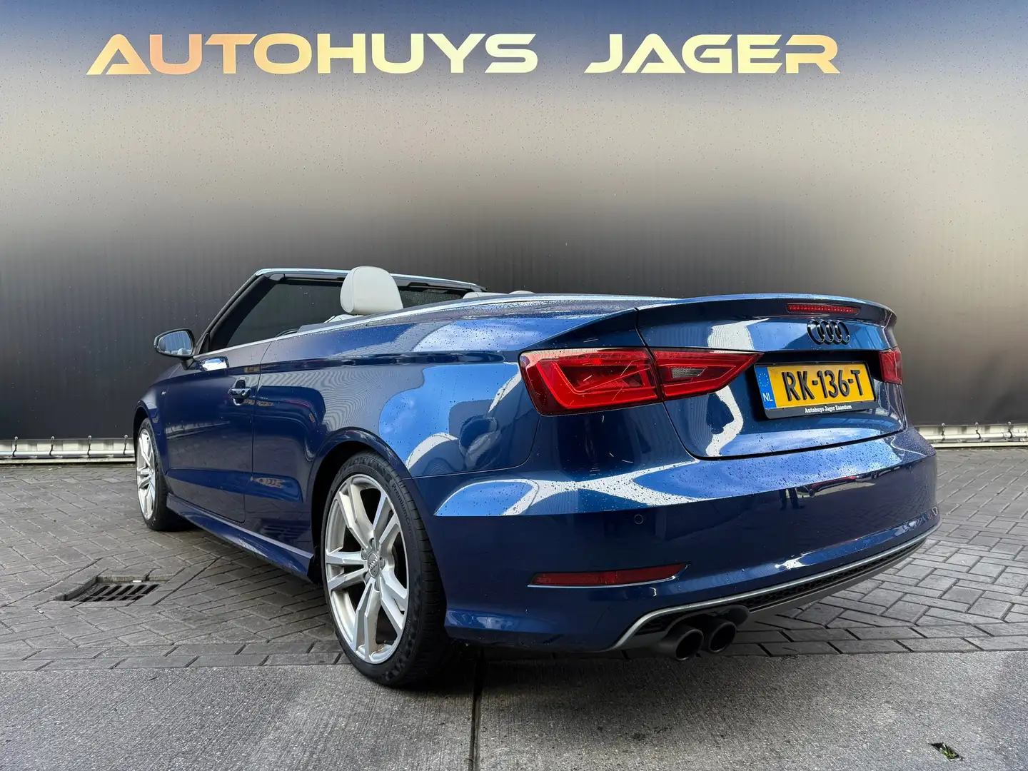 Audi A3 Cabriolet 1.4 TFSI CoD Ambition Pro Line S Bleu - 2