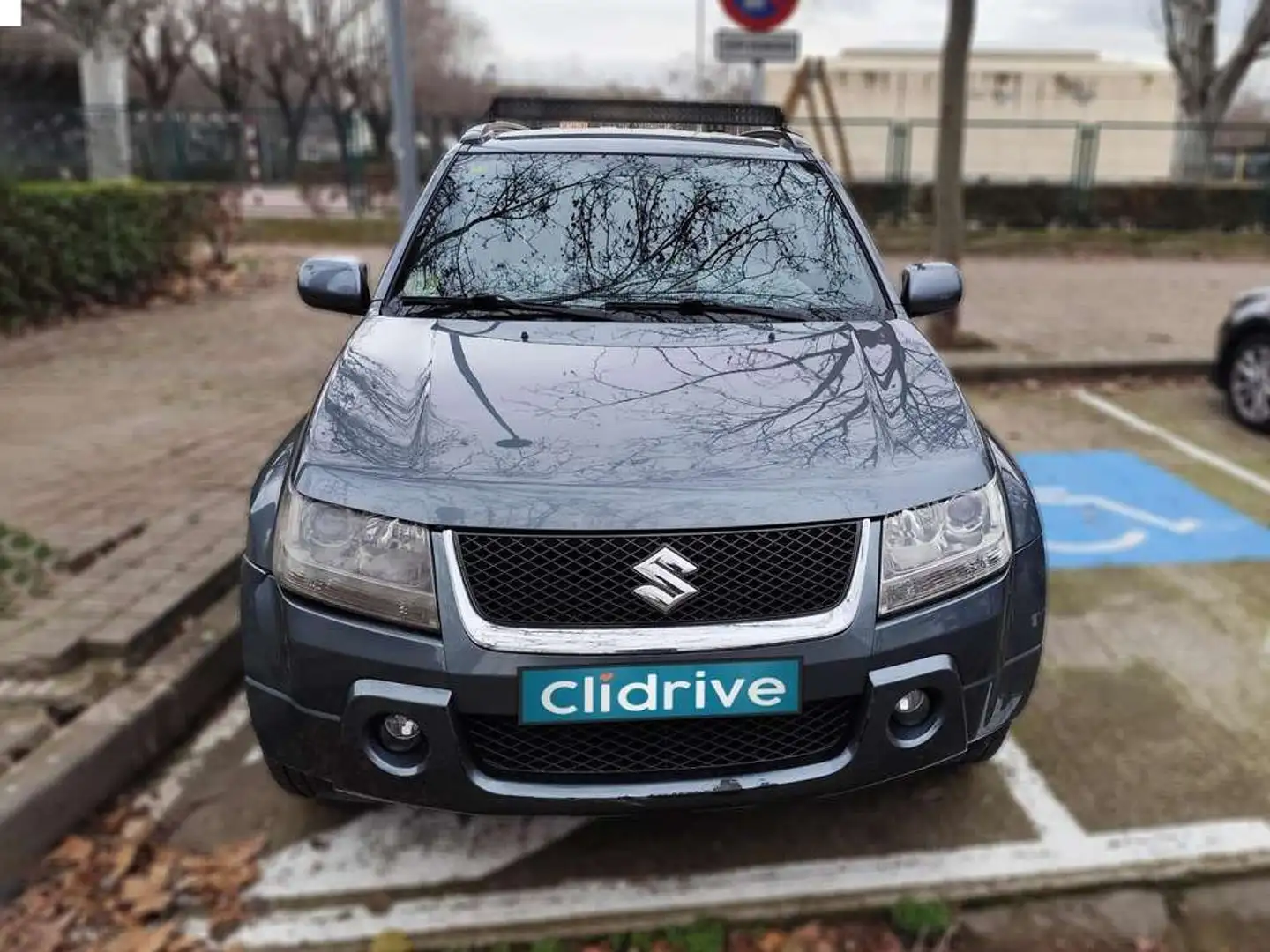 Suzuki Grand Vitara 1.9DDiS JLX Gris - 2