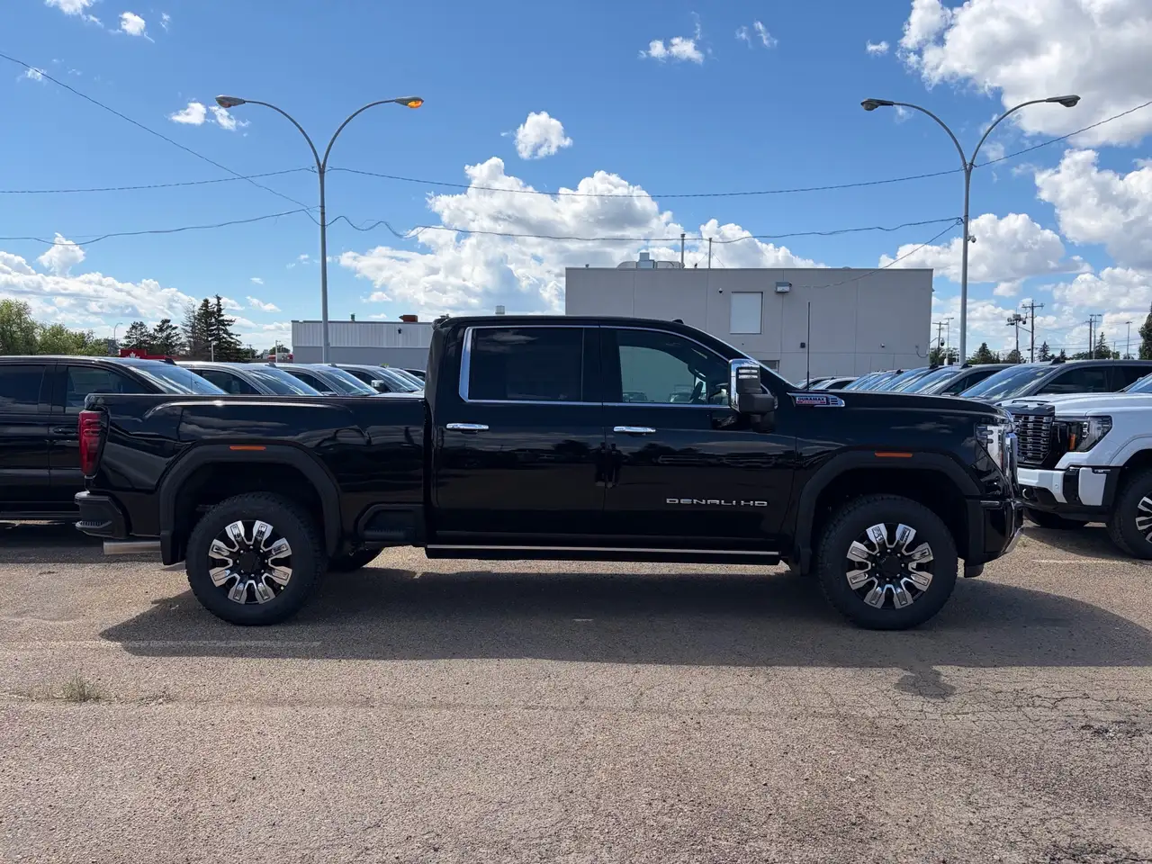 GMC Sierra 2500HD снимка GMC Sierra 2500HD