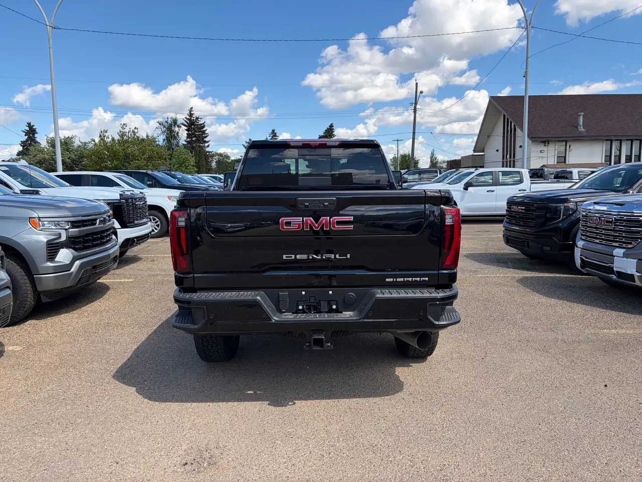 GMC Sierra 2500HD снимка GMC Sierra 2500HD