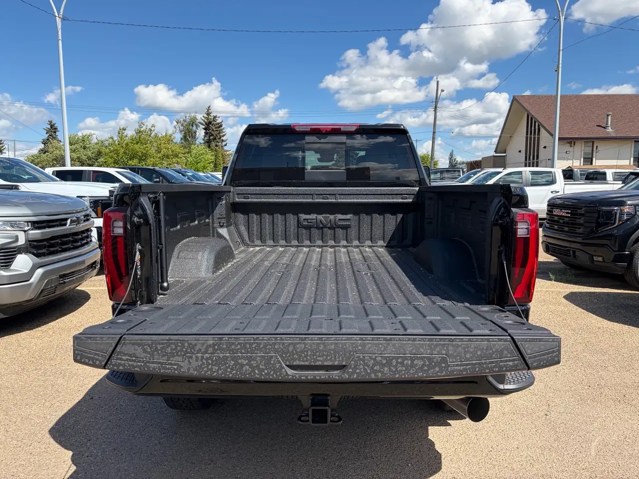 GMC Sierra 2500HD снимка GMC Sierra 2500HD