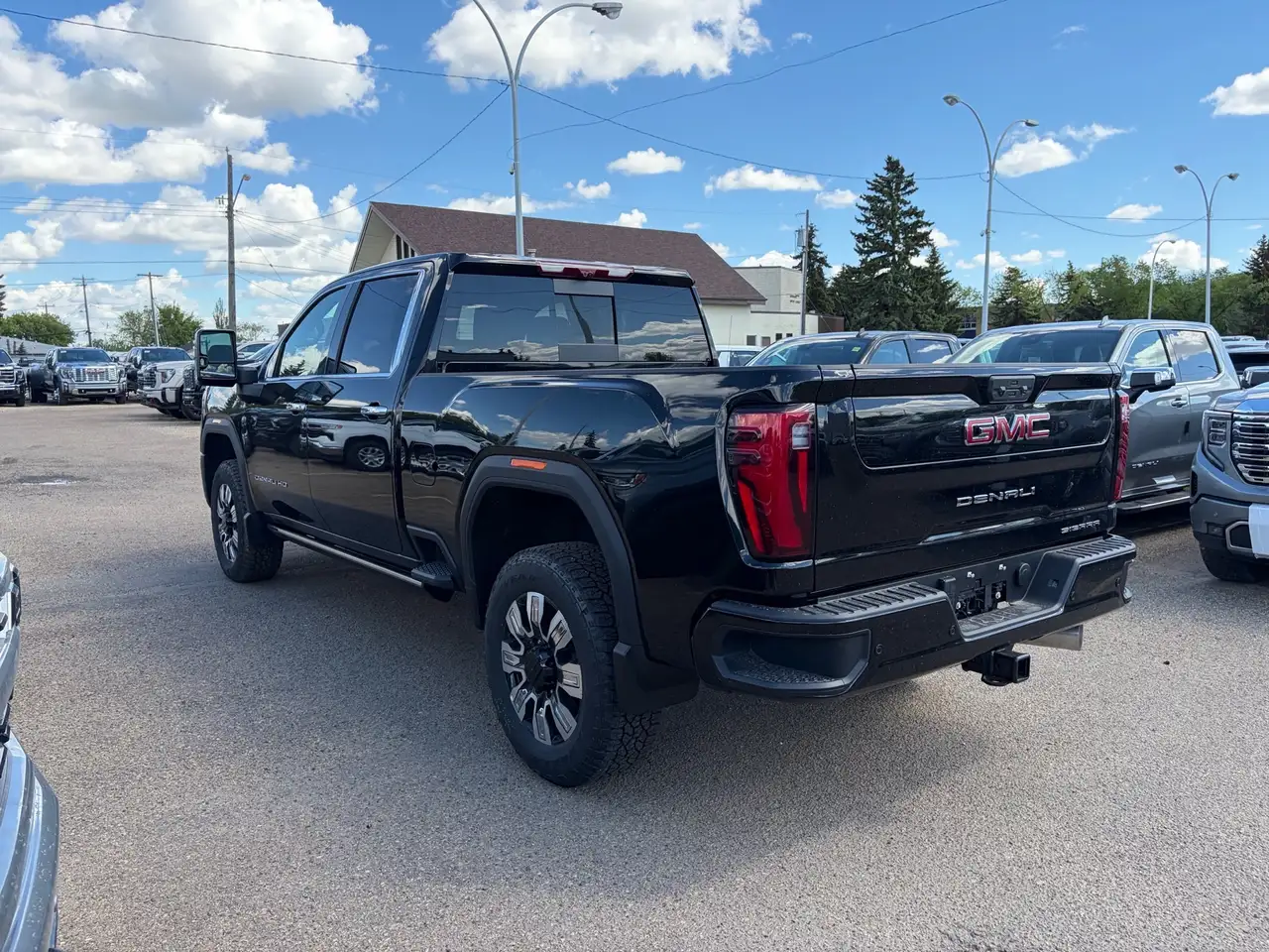 GMC Sierra 2500HD снимка GMC Sierra 2500HD