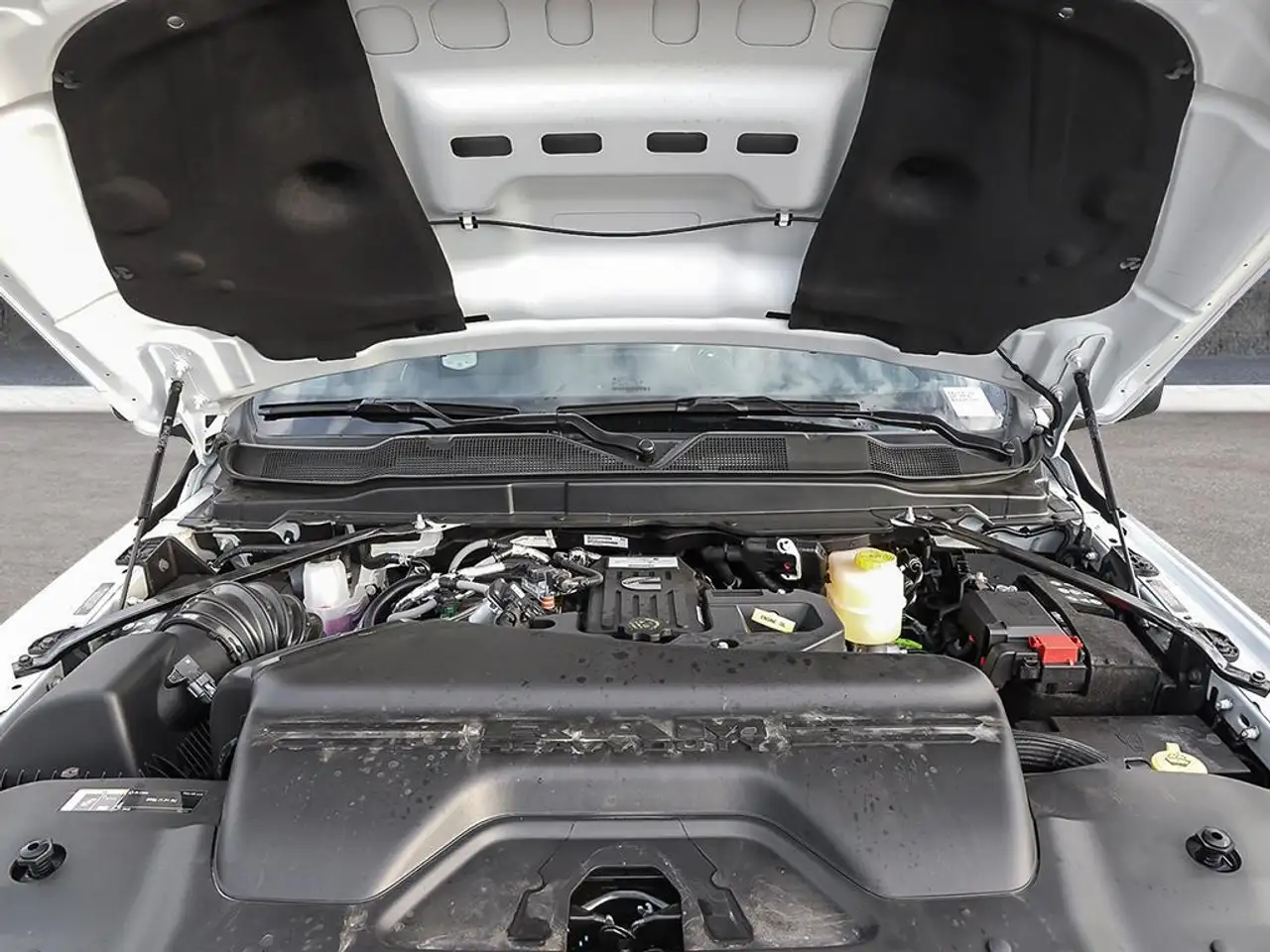 RAM 3500 снимка RAM 3500