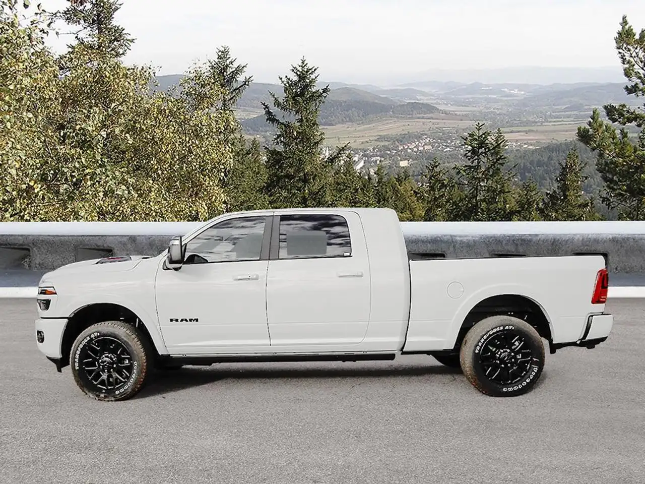 RAM 3500 снимка RAM 3500