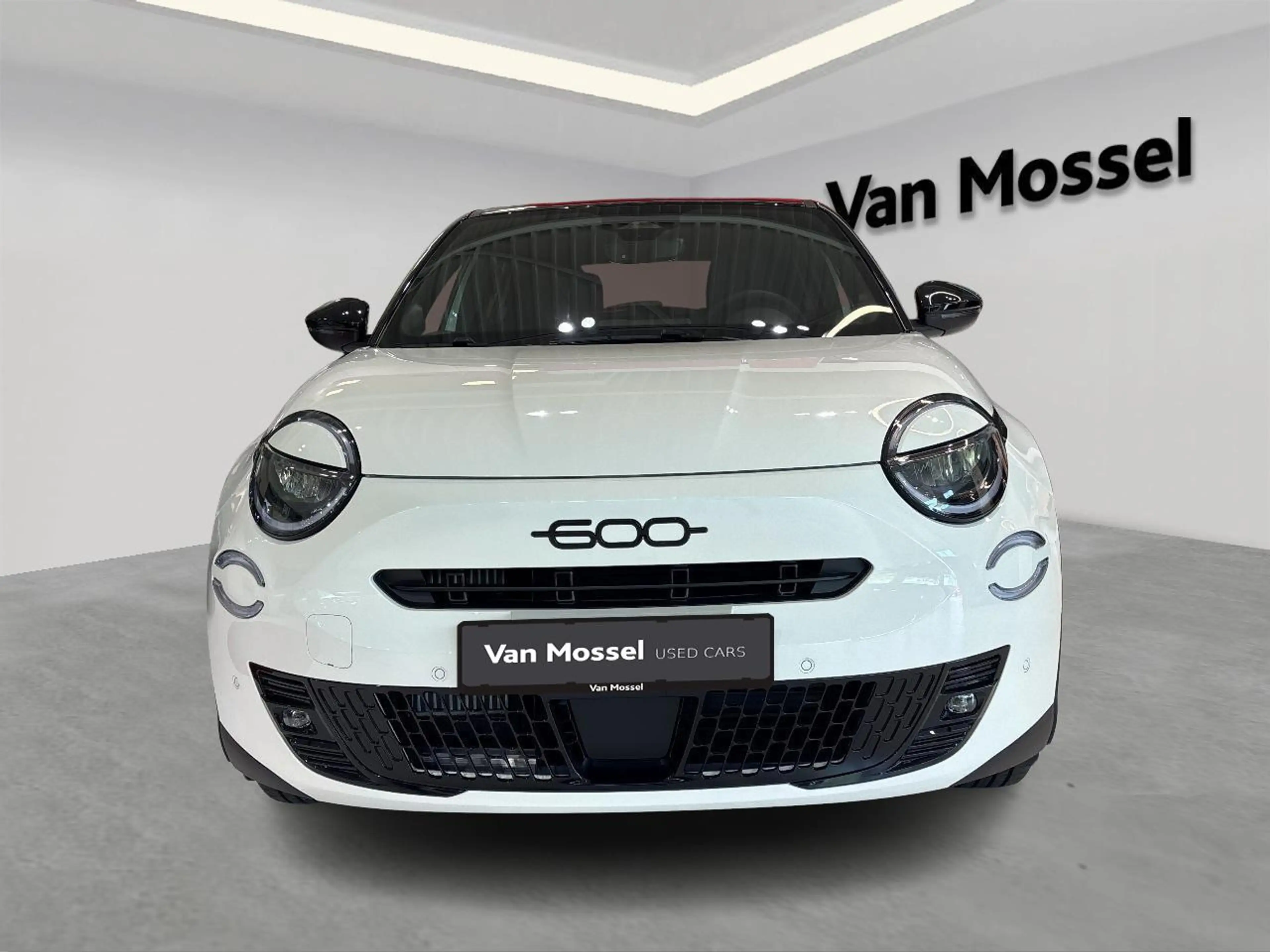 Fiat 600 1.2 Hybrid 600 Hybrid Sport 145pk — photo 2