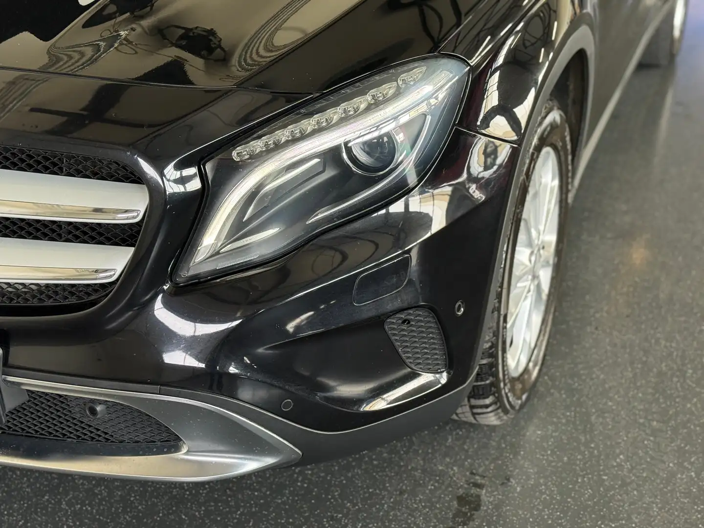 Mercedes-Benz GLA 220 GLA 220 CDI / d 4Matic  Finanzieurng Schwarz - 2